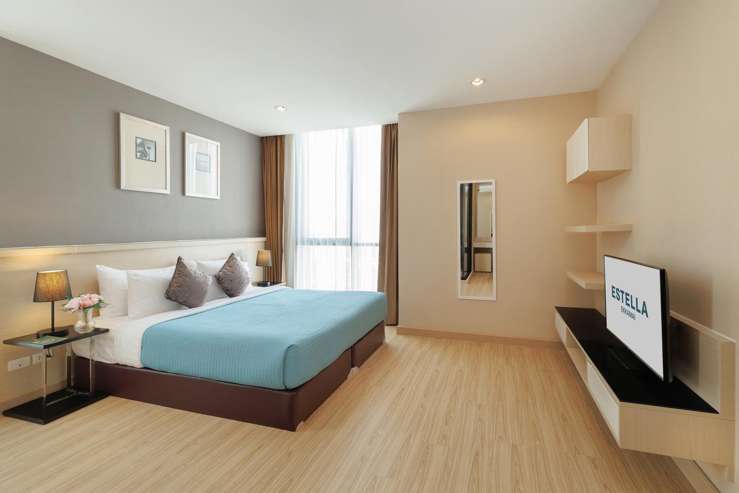 Estella Ekkamai Hotel 4*