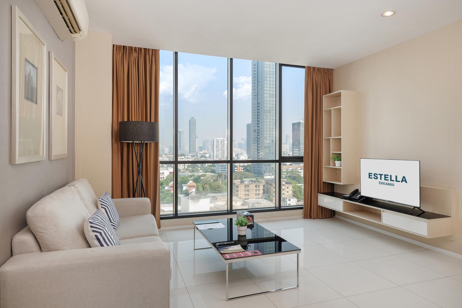 Hotel Estella Ekkamai 4*