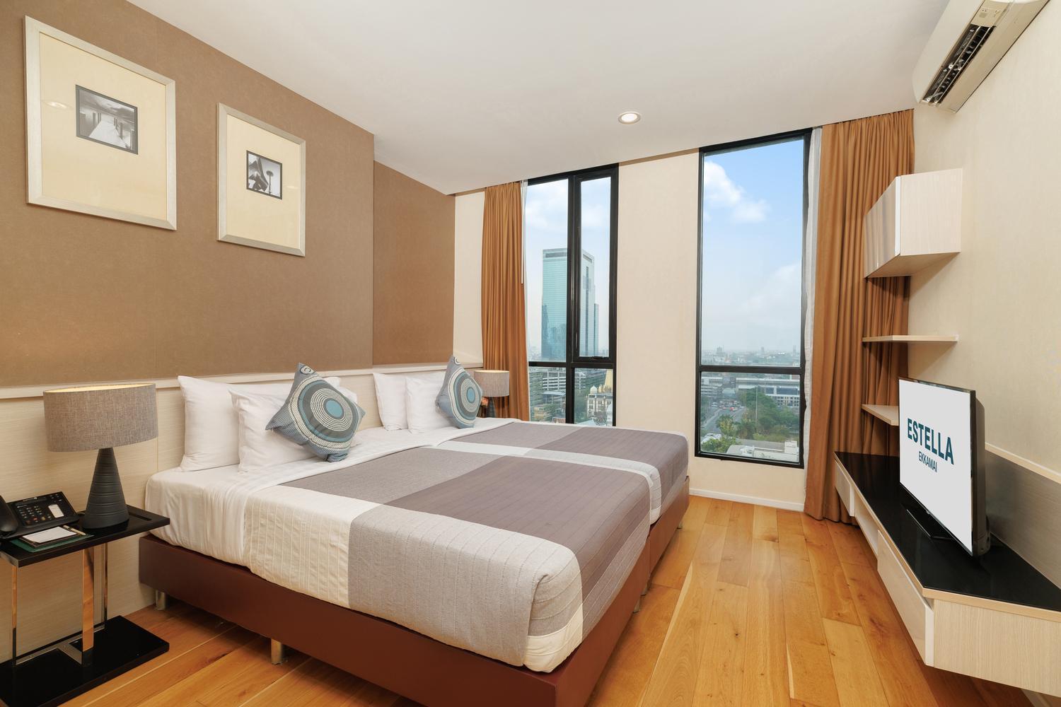 Estella Ekkamai Hotel 4*