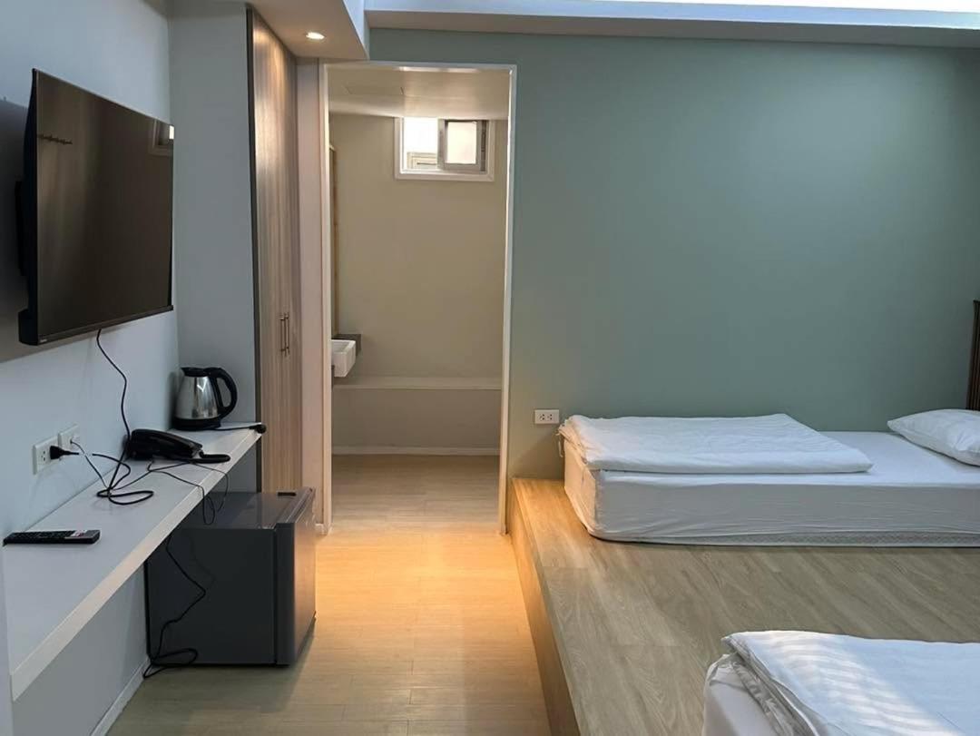 Kitzio House Huai Kwang Hotel 3*