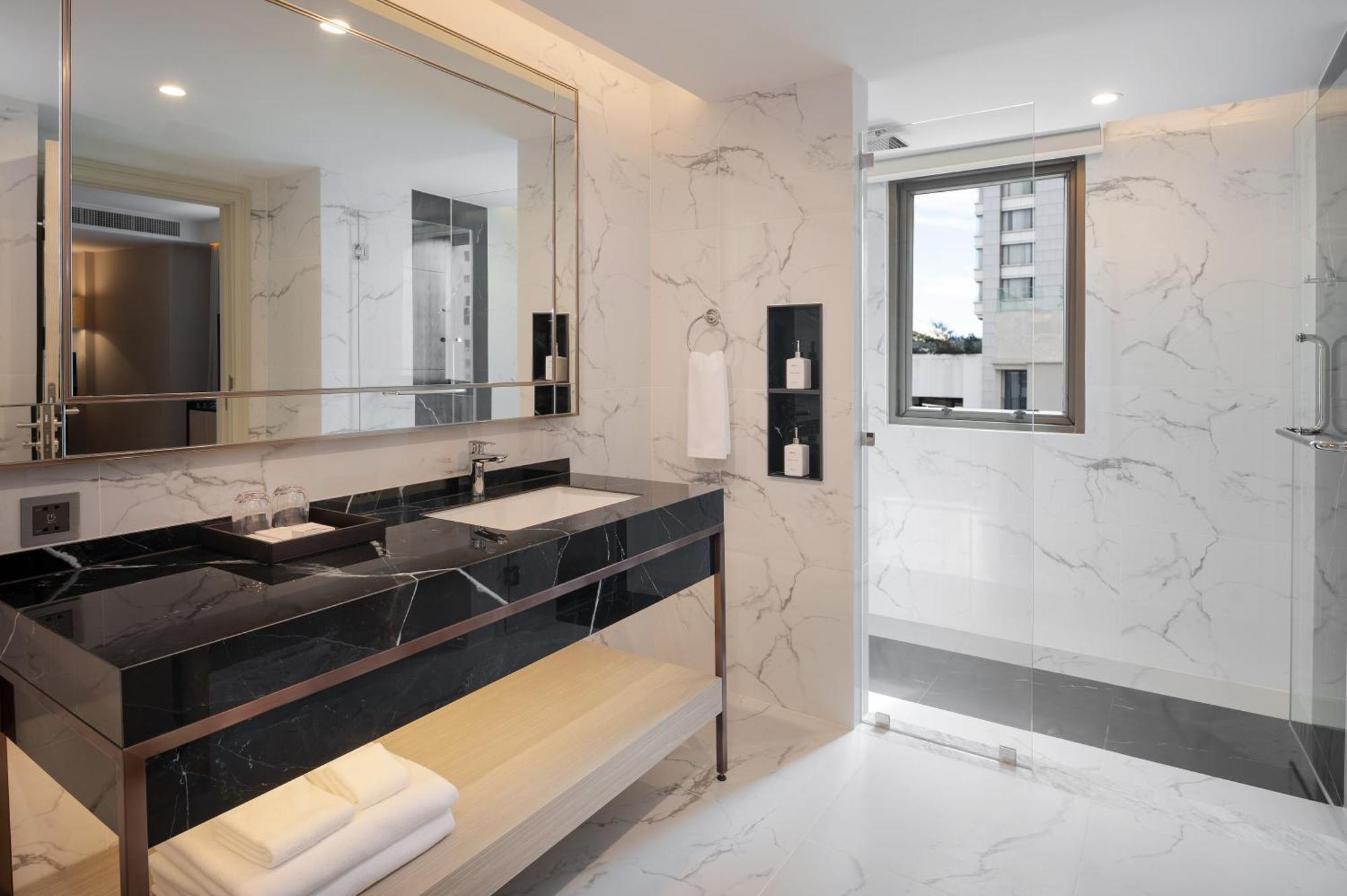Radisson Chateau De 4*