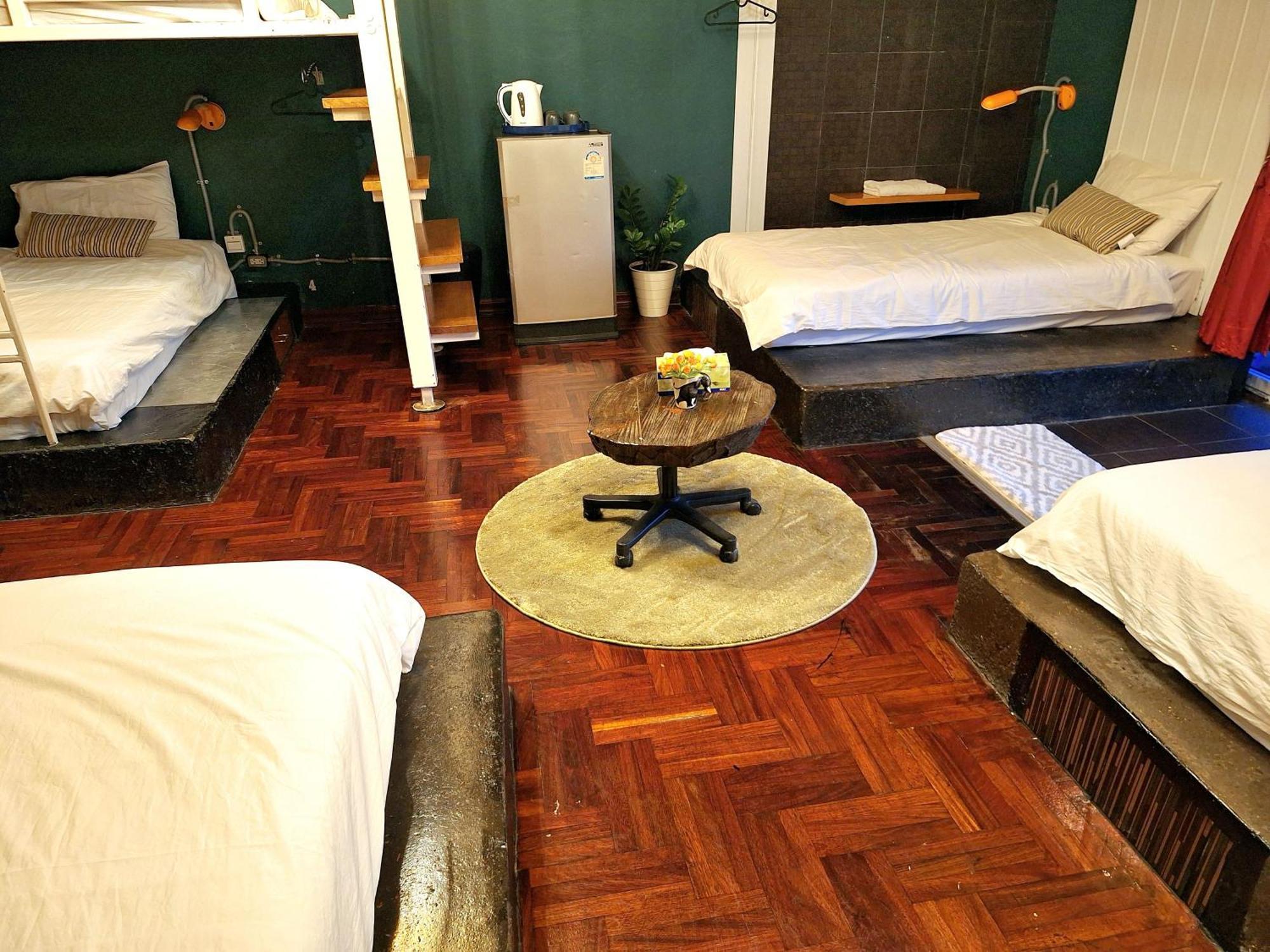 Ddm House