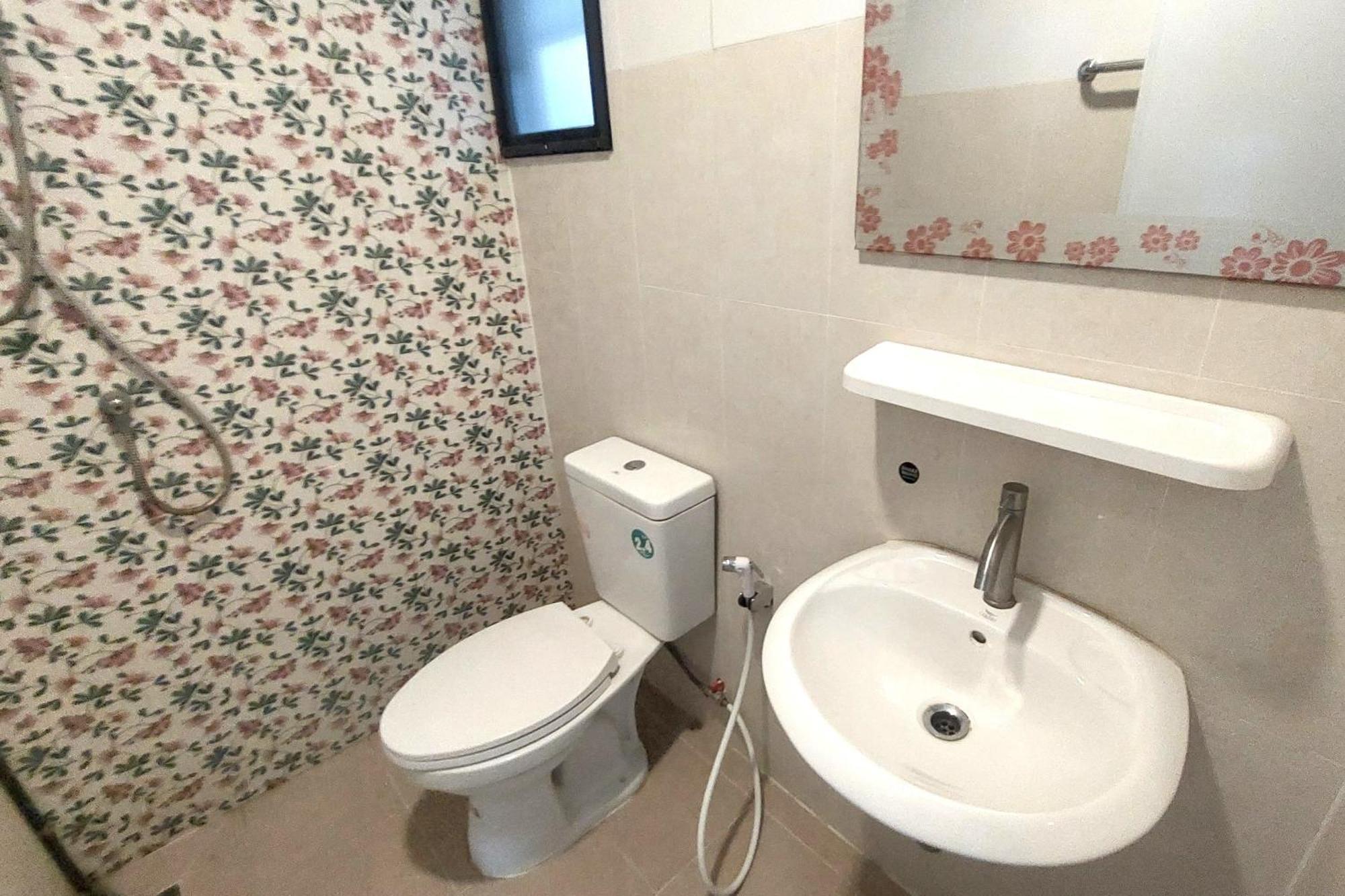 Sukhum Suvarnabhumi Airport Guest House Hotel 2*