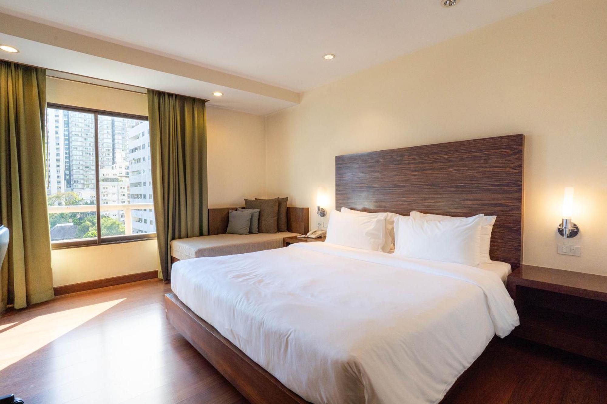 Journeyhub Sukhumvit 26, - Formerly St 4* Bangkok