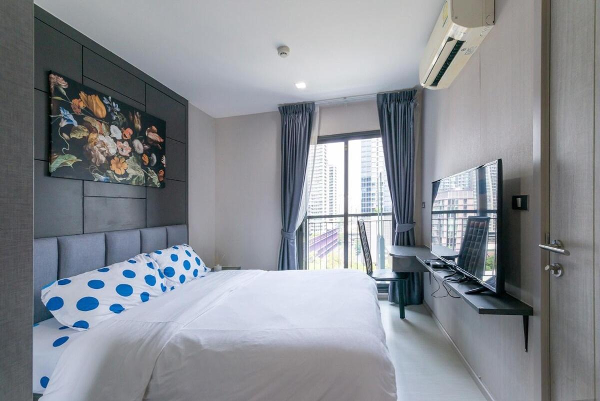 Apartment With Train Access - Luxurious & Cozy Bangkok