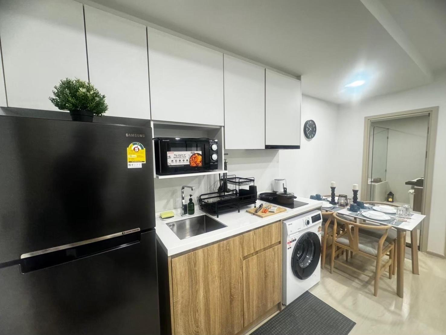 Ekamai 2 Bed Hotel 4*