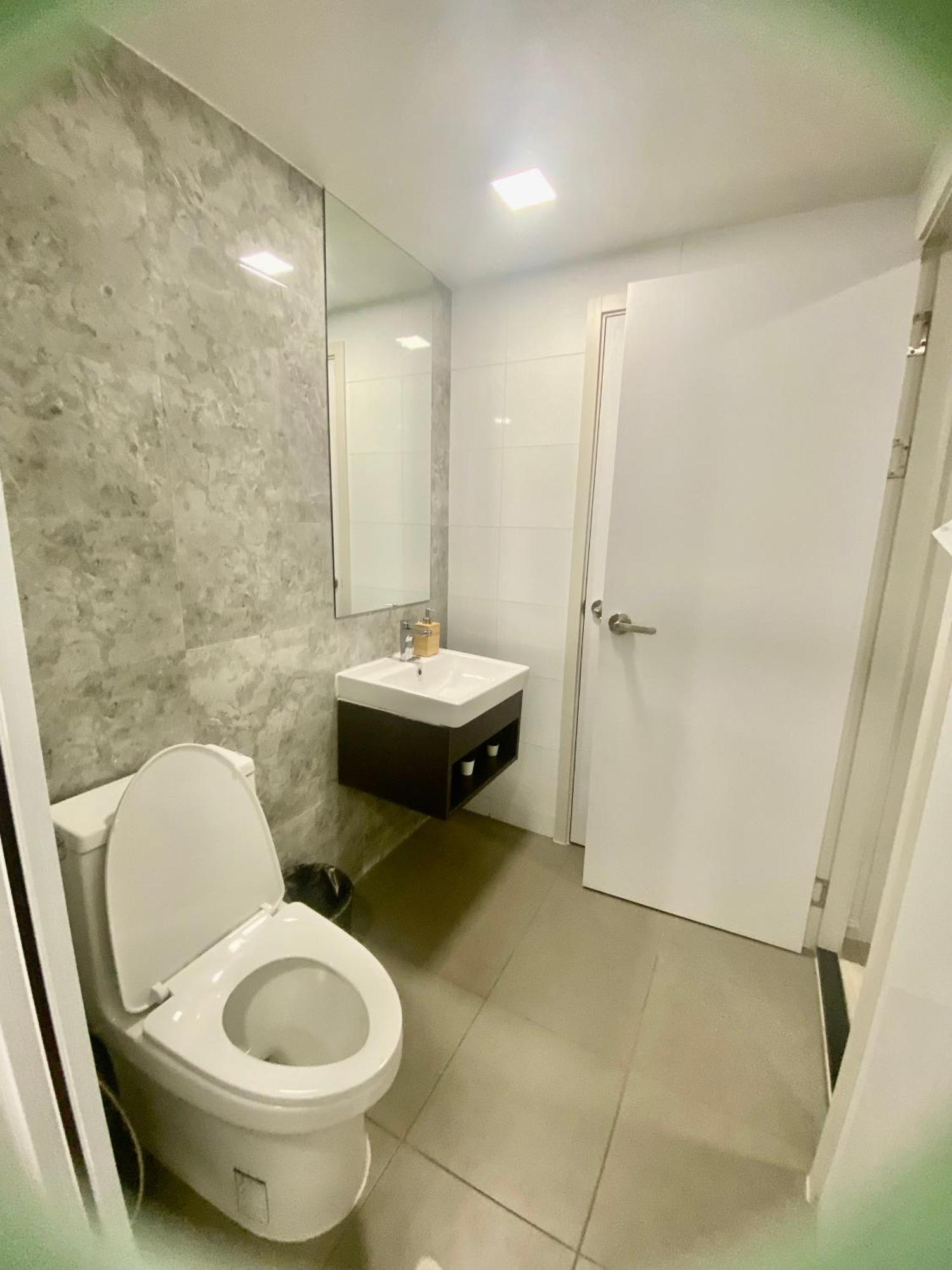 Hotel Ekamai 2 Bed Bangkok