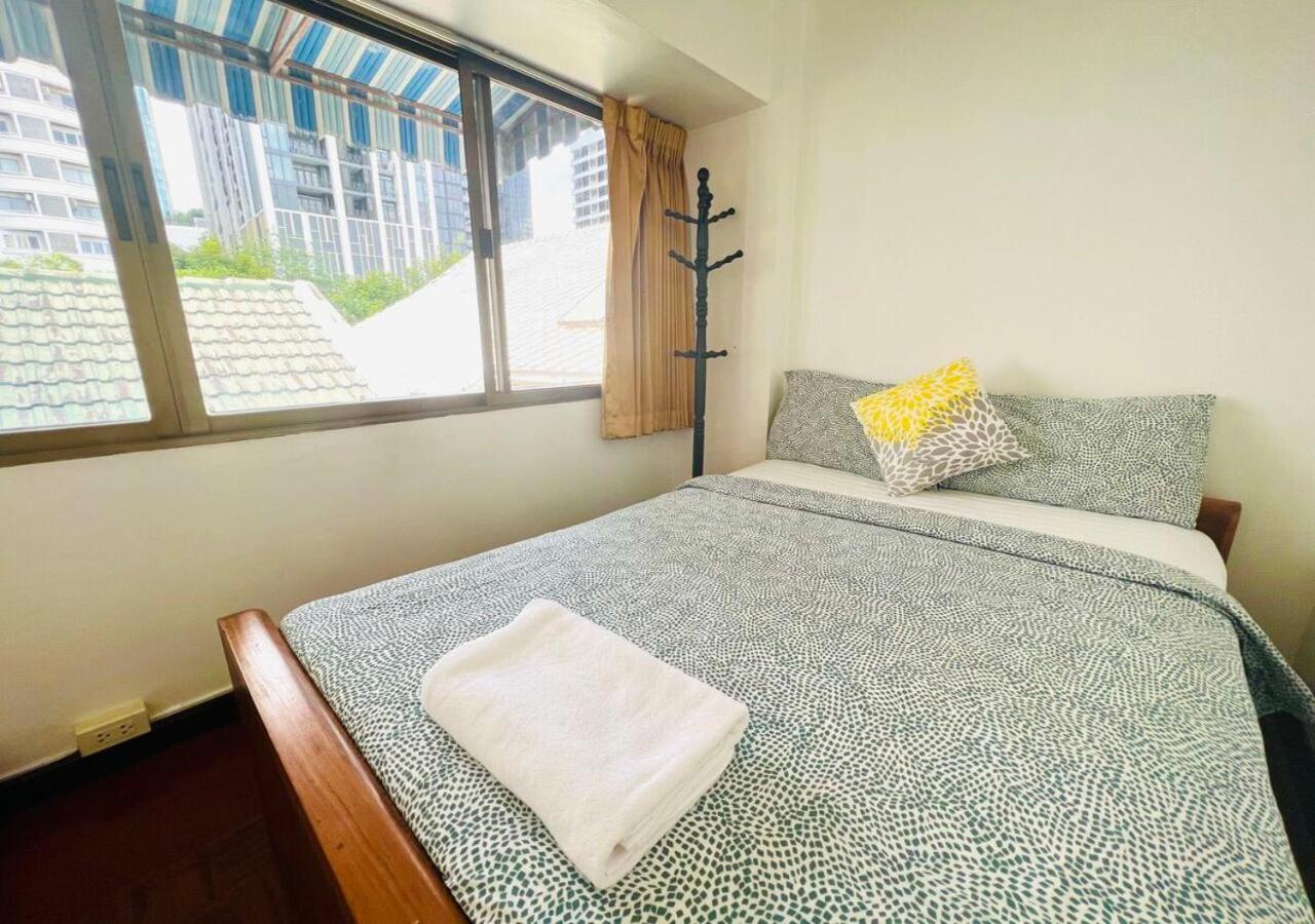 Reehouse@soi Cowboy/asoke Bts *