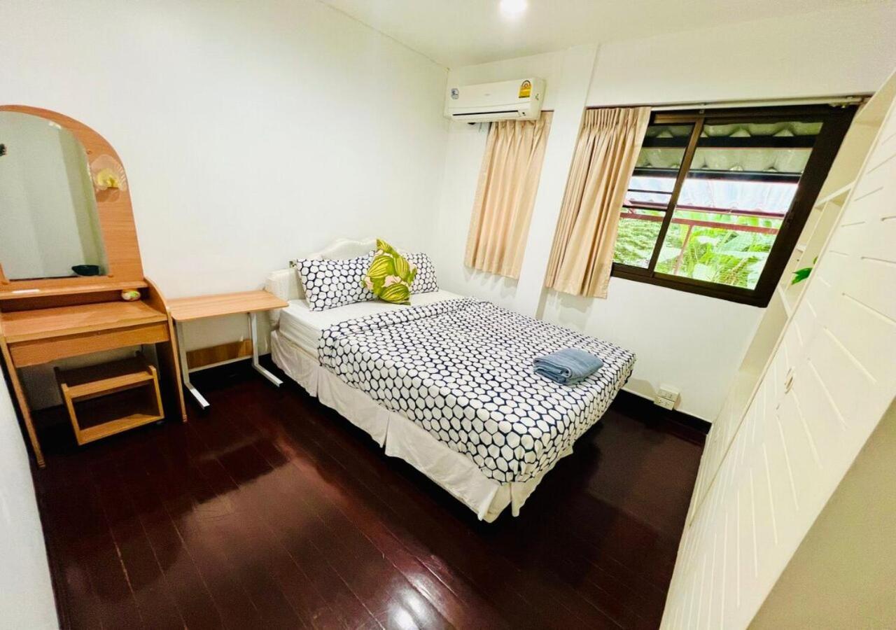 Reehouse@soi Cowboy/asoke Bts Guest house Bangkok