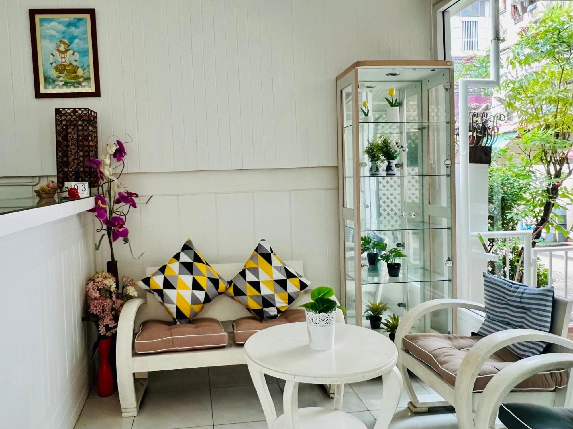 Guest house Reehouse@soi Cowboy/asoke Bts