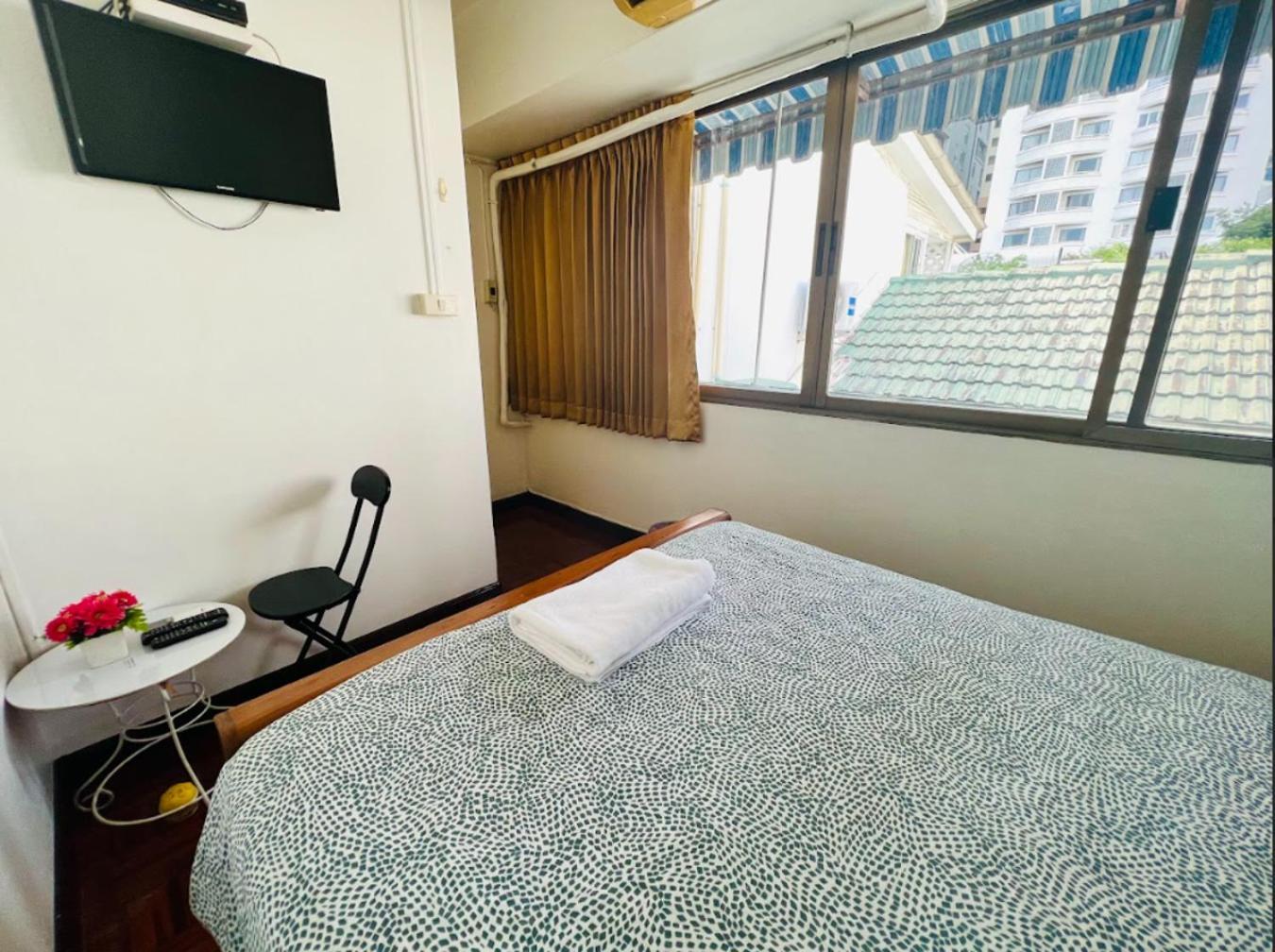 Reehouse@soi Cowboy/asoke Bts Guest house Bangkok