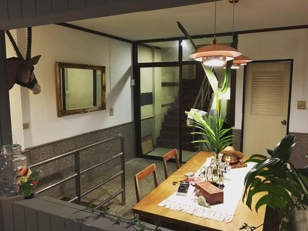Tana Casa 12 Large Sathorn 6br Townhome With Parking Bangkok