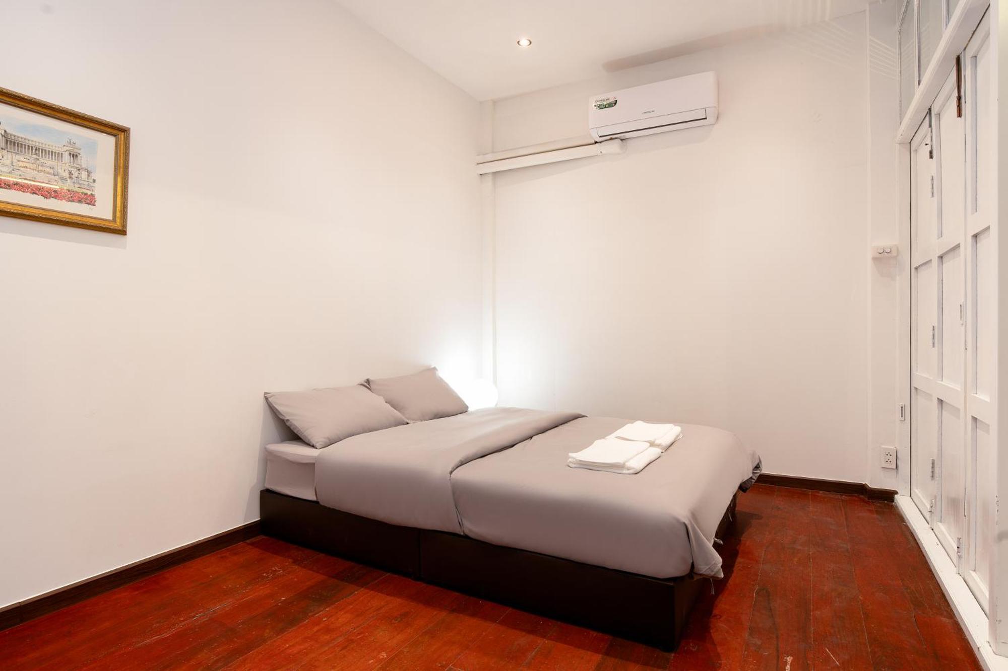 Designer House Chao Phraya River - Oh Homes 12 *