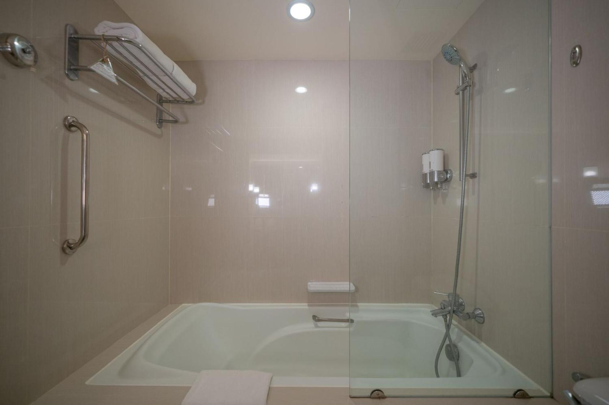 Hotel Silom Serene A Boutique