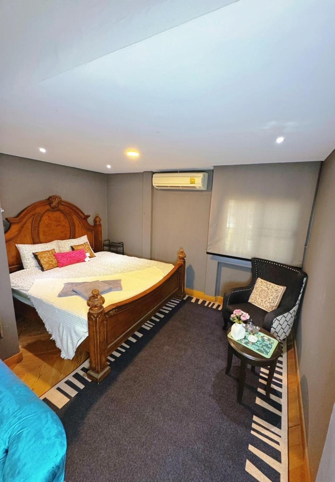 Villa Thailand Core Business District 3b3b Duplex Private House Family Cooking Smoking Nursery