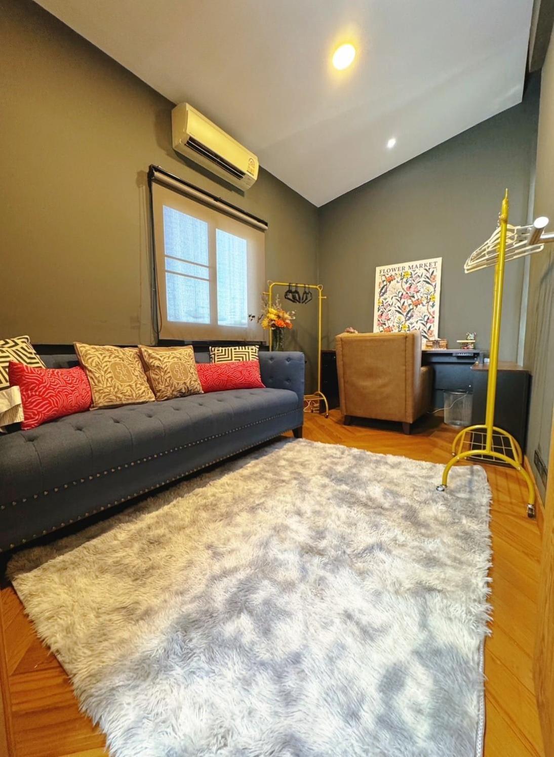 Villa Thailand Core Business District 3b3b Duplex Private House Family Cooking Smoking Nursery *