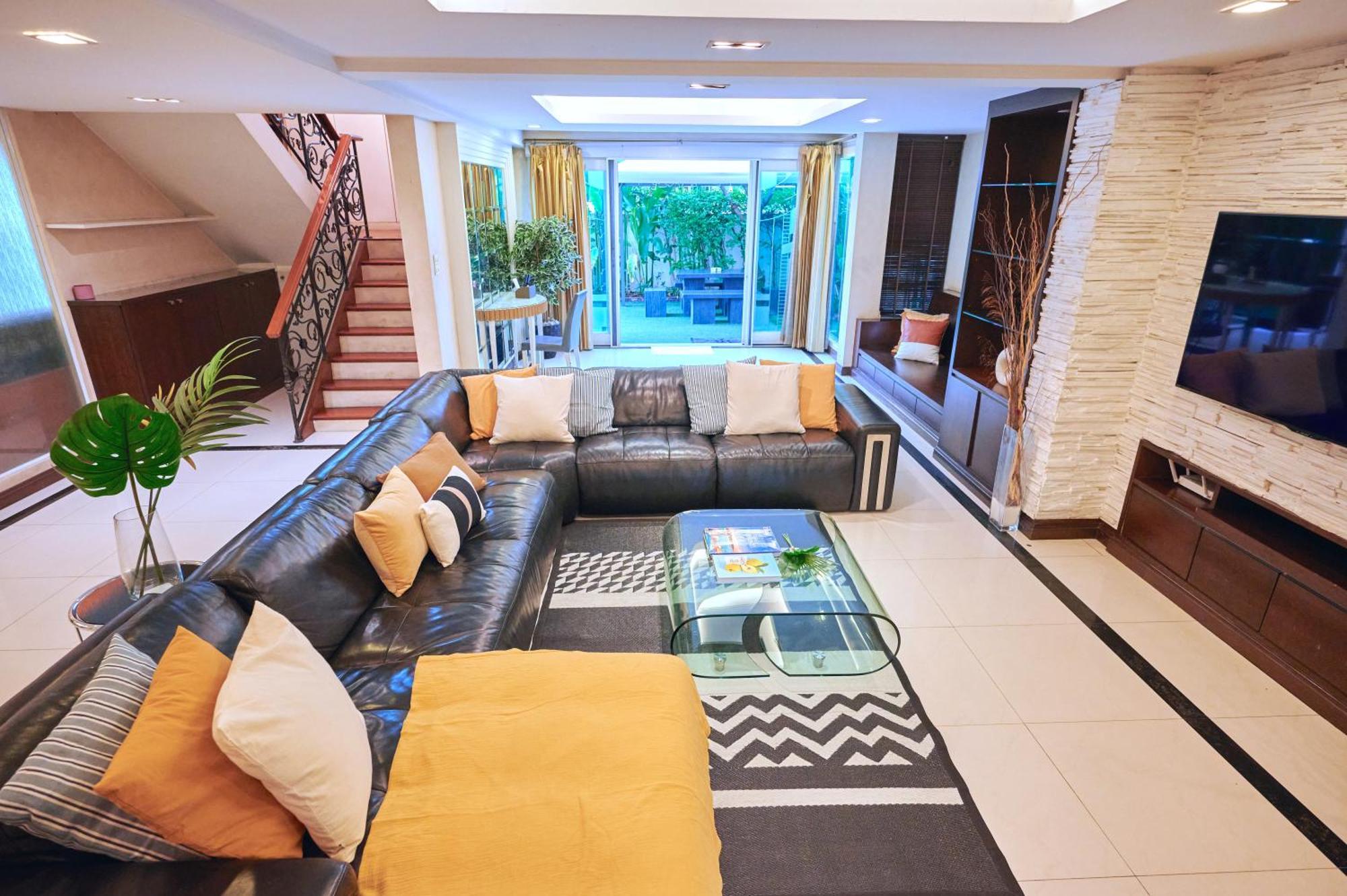 Low-rise House For Groups Near Bts & Emdistrict For Spacious Cozy Ferienhaus *