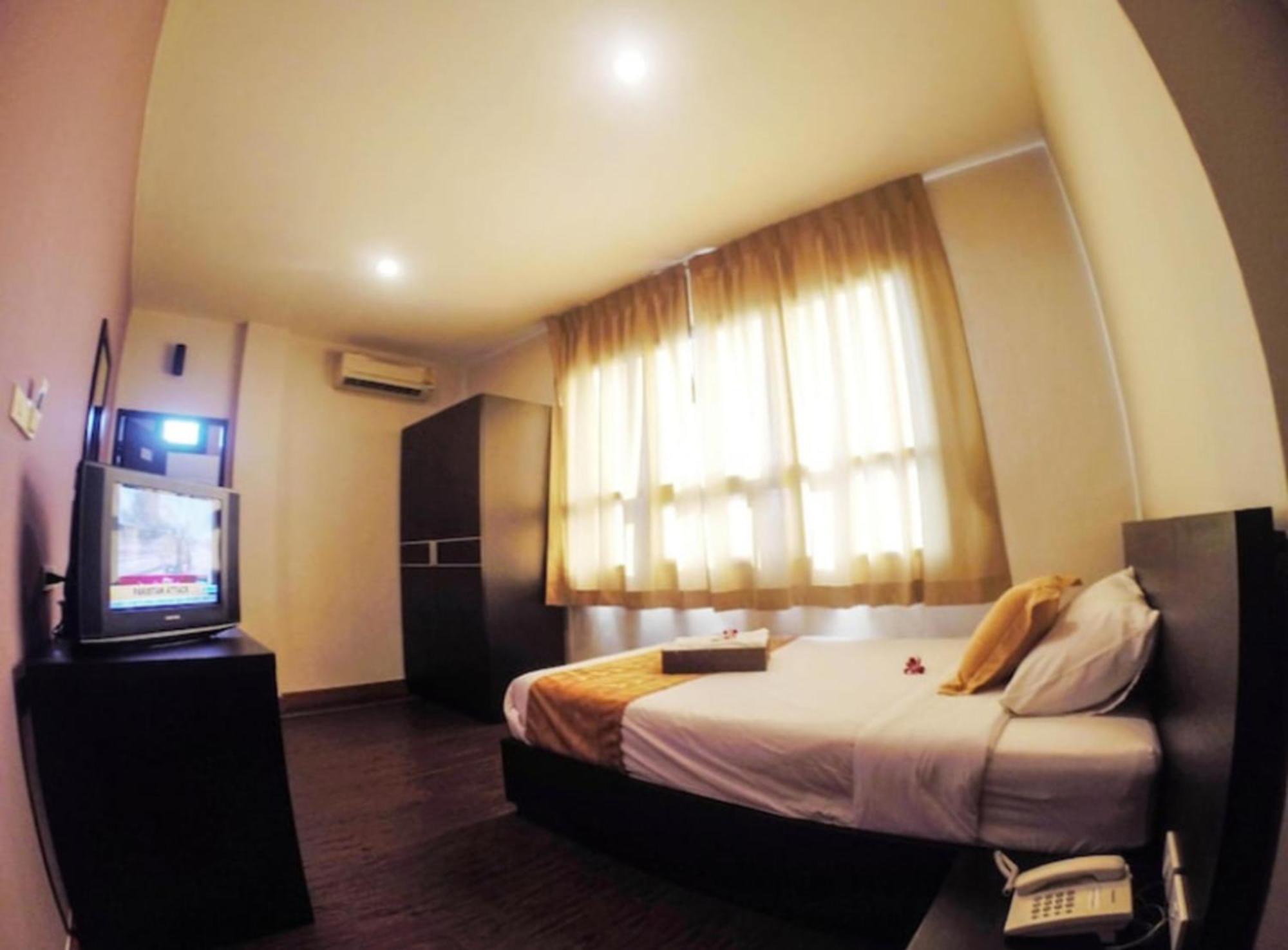 Collection O Khaosan Park Hotel 3*