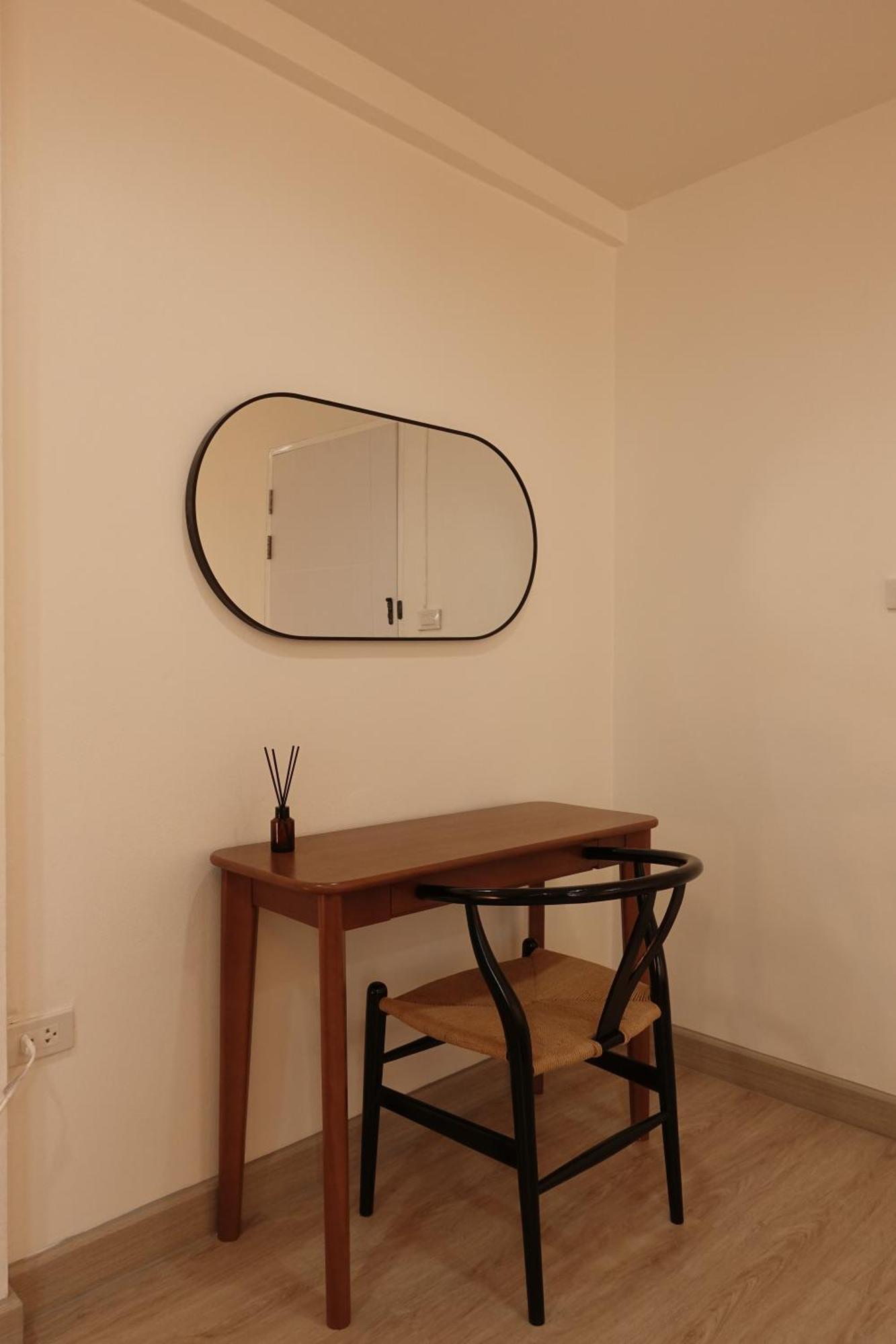 24 Aparthotel *