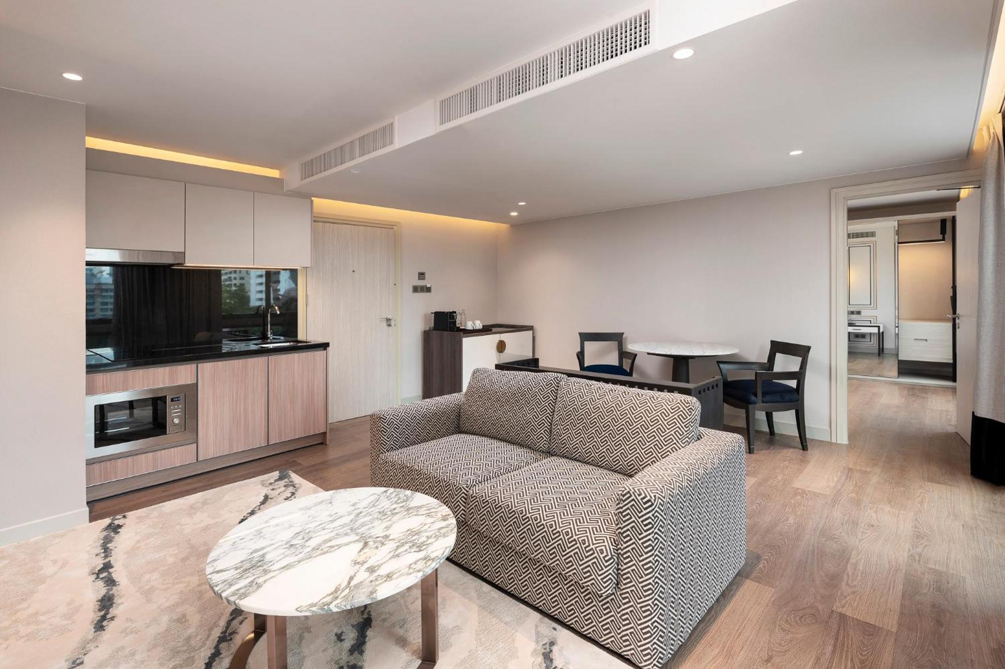 Radisson Chateau De 4*