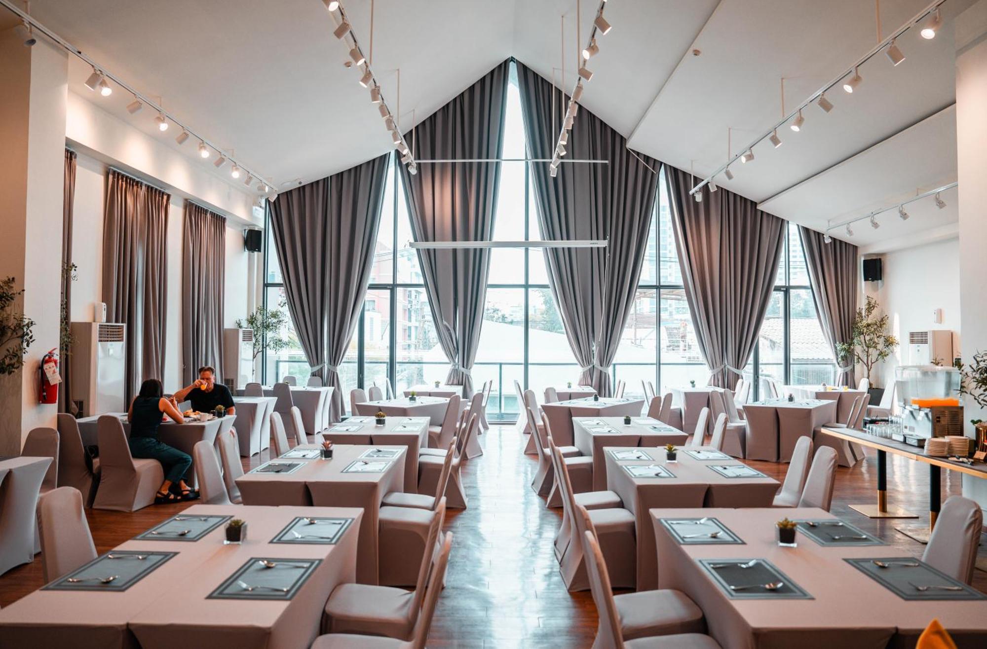 Surestay By Western Iconic Ari-jatujak Hotel Bangkok
