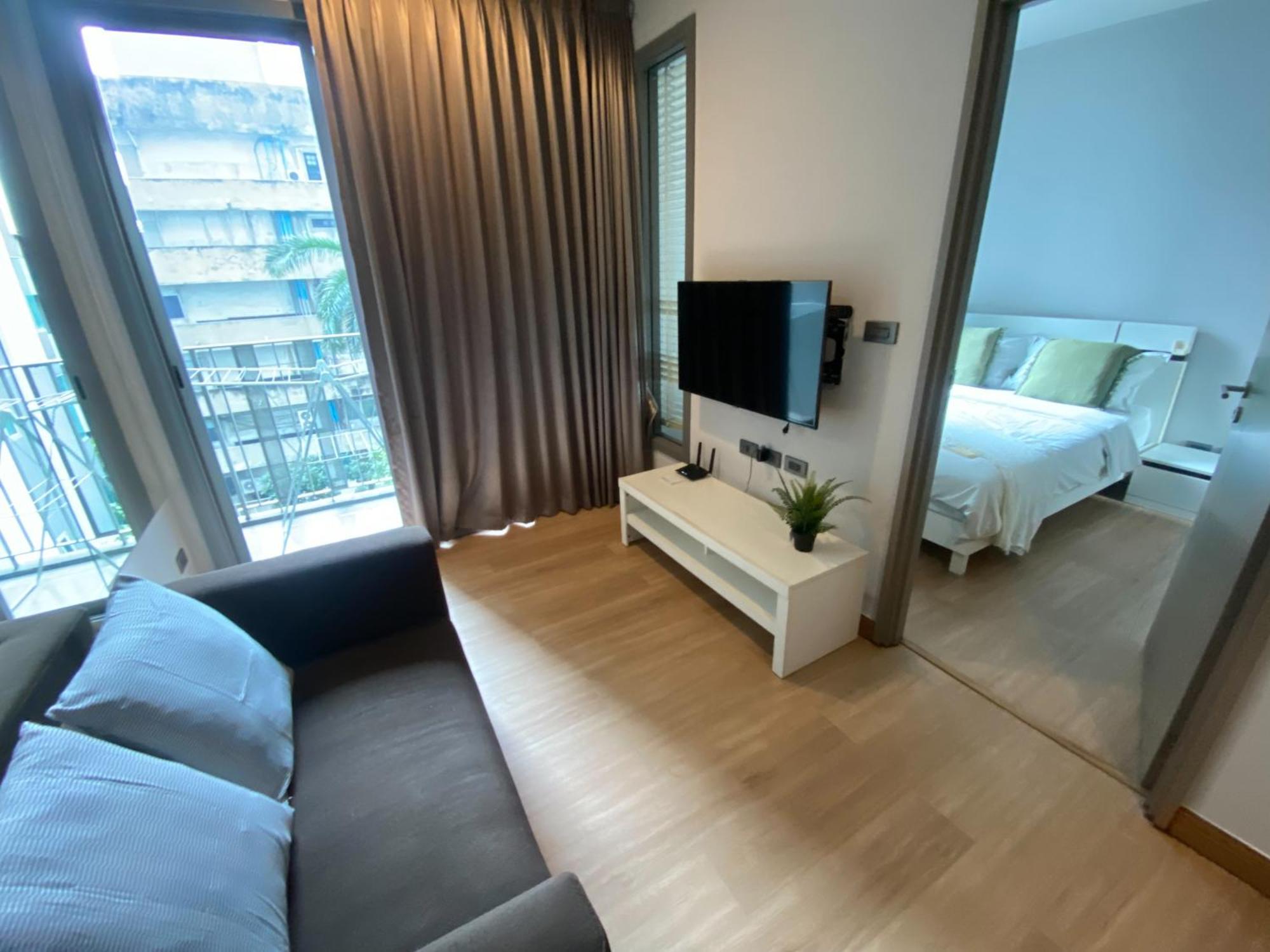 Ceil By Sansiri Bts Ekamai Shuttle To Bts Ekamai , Gateway Mall , Major Cineplex Mid City. Great Place To Explore *
