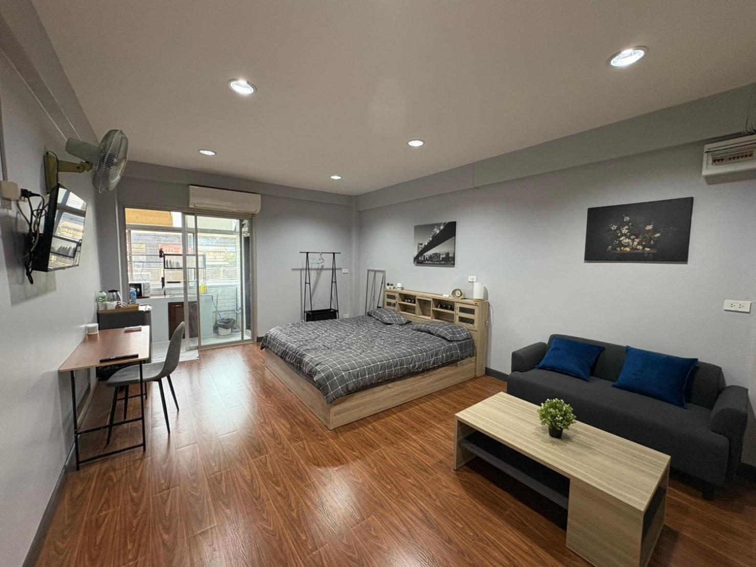Apartment Grey Rama Iii