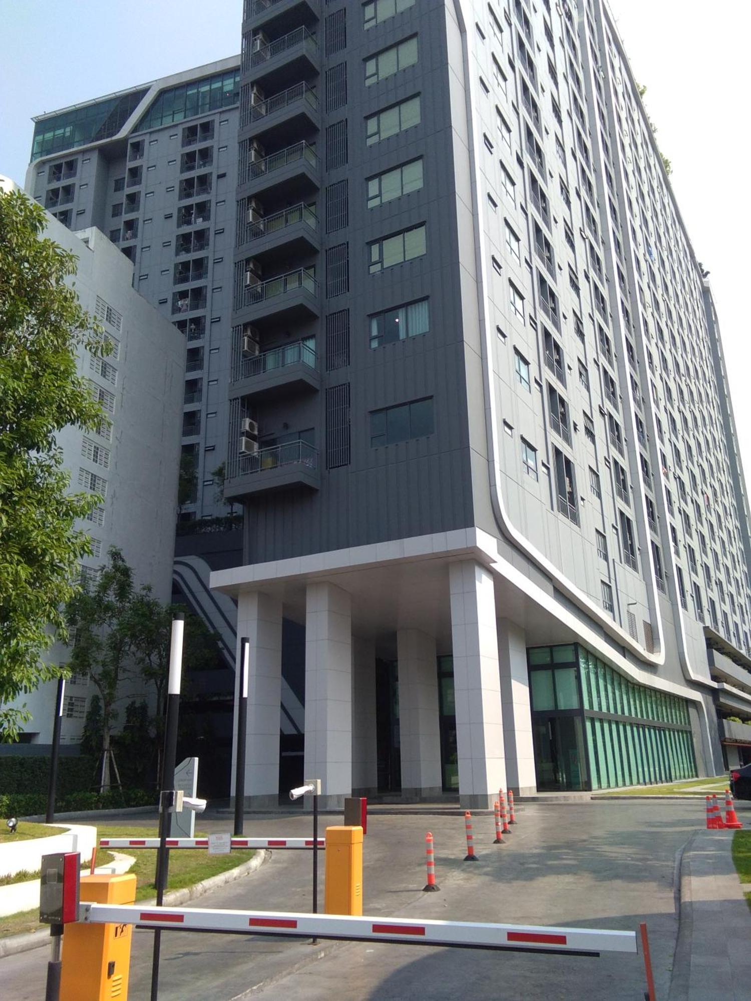 Ideo Yai Near Thaphra Mrt Station * Bangkok