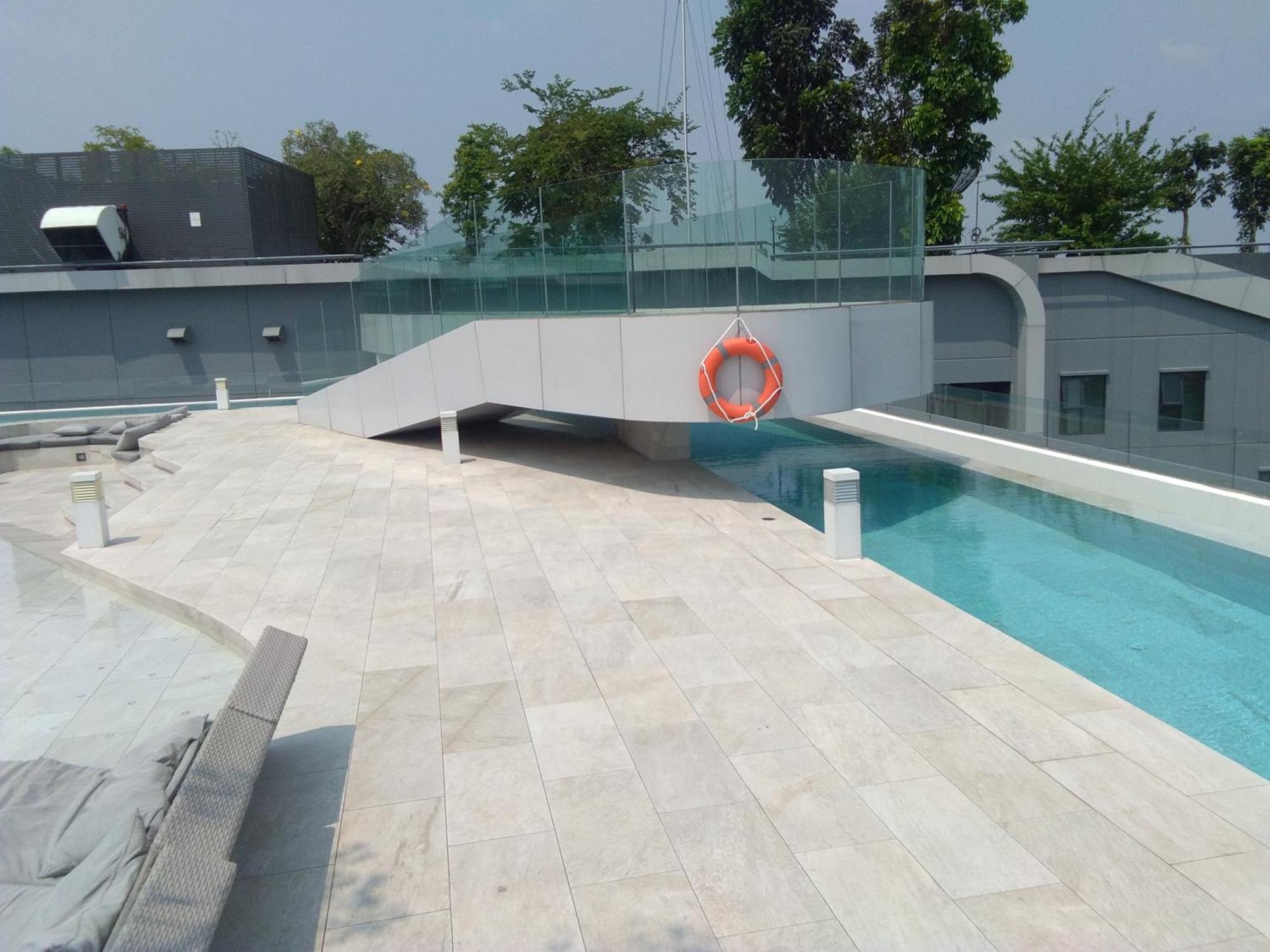 Ideo Yai Near Thaphra Mrt Station Apartment