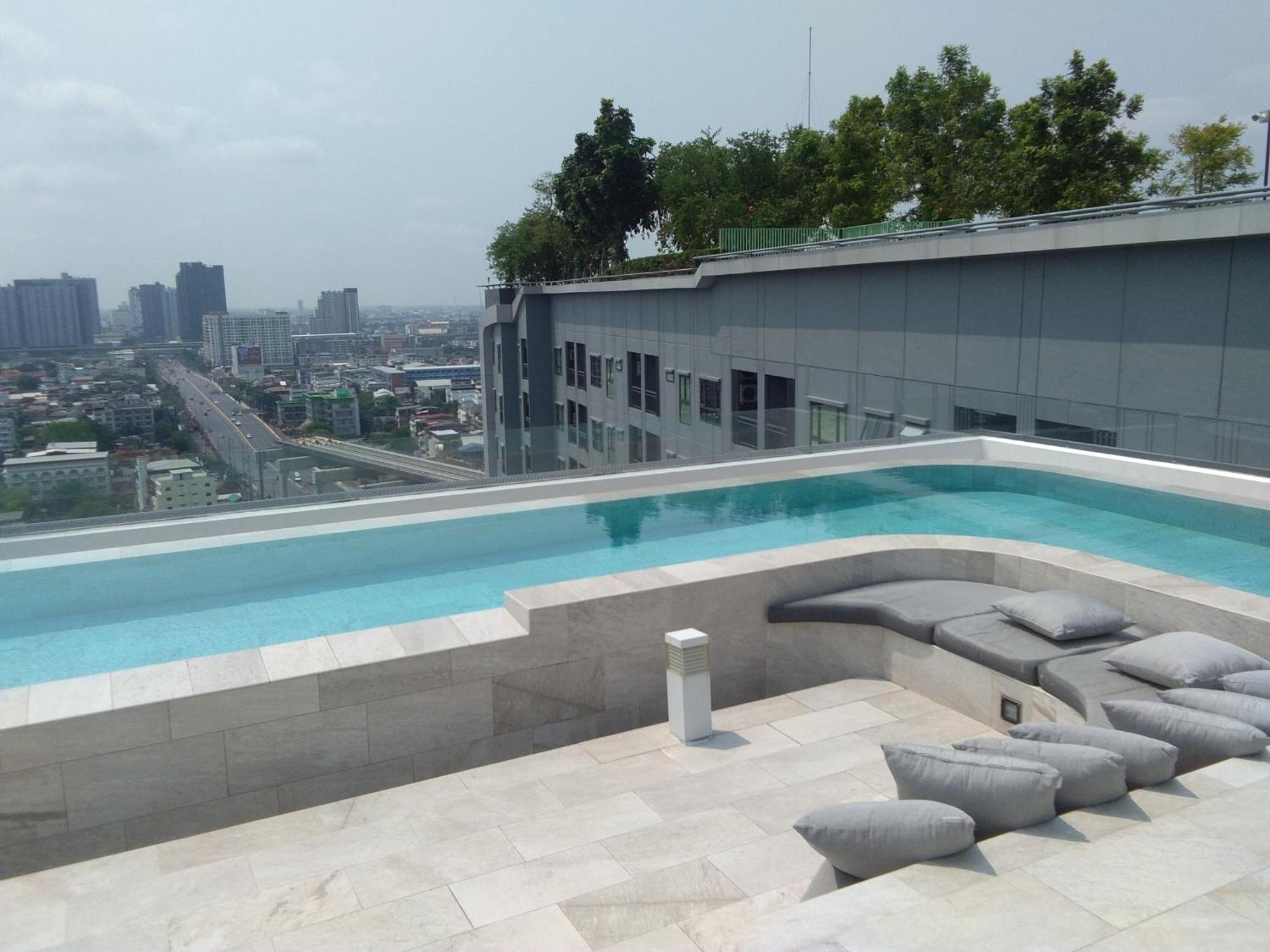 Apartment Ideo Yai Near Thaphra Mrt Station Bangkok