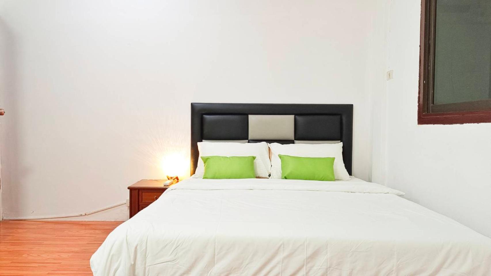 Holiday home Entire House For 16 People - Walking Distance From Bts Onnut Bangkok