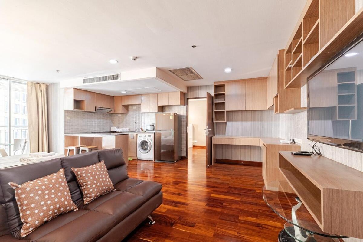 Apartment Large With 2beds Bts Chitlom Sukhumvit Bkk