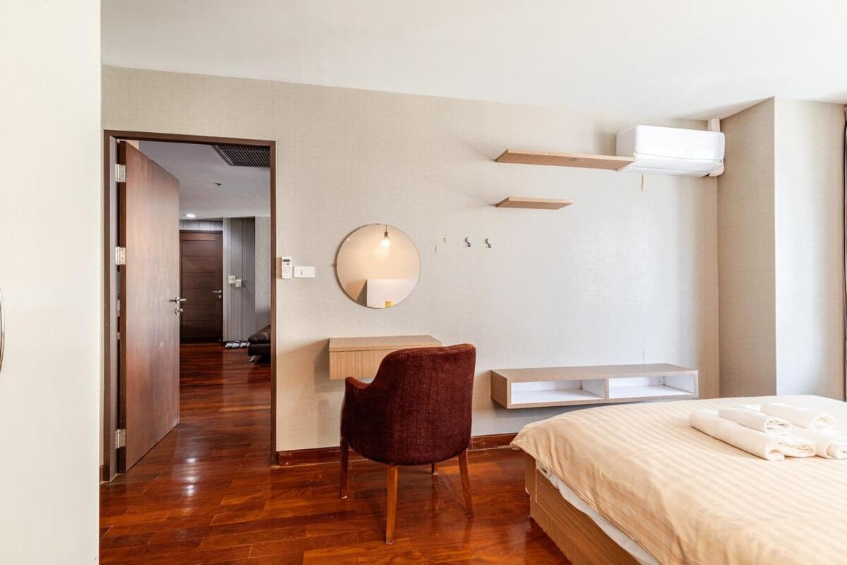 Apartment Large With 2beds Bts Chitlom Sukhumvit Bkk Bangkok