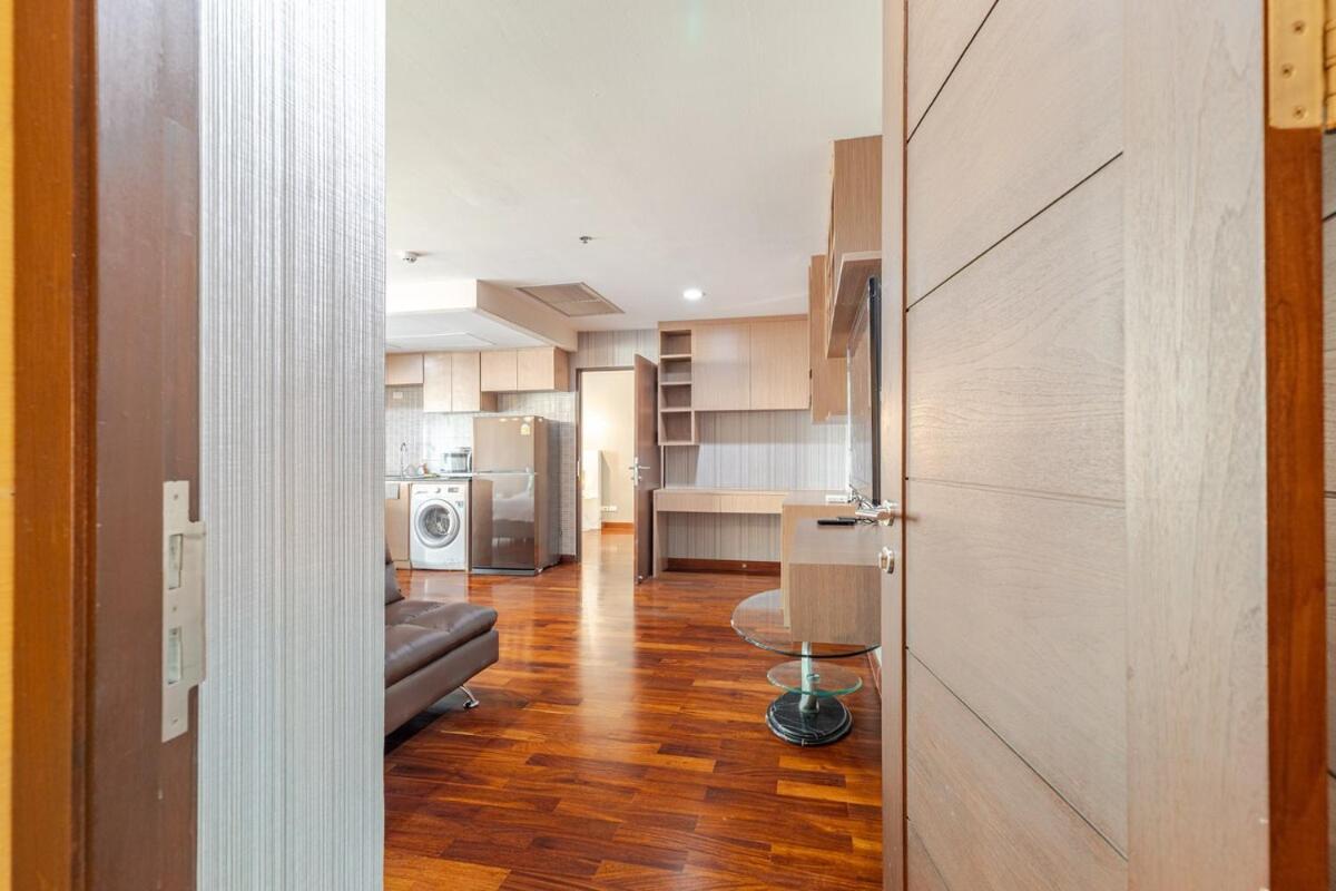 Apartment Large With 2beds Bts Chitlom Sukhumvit Bkk Bangkok