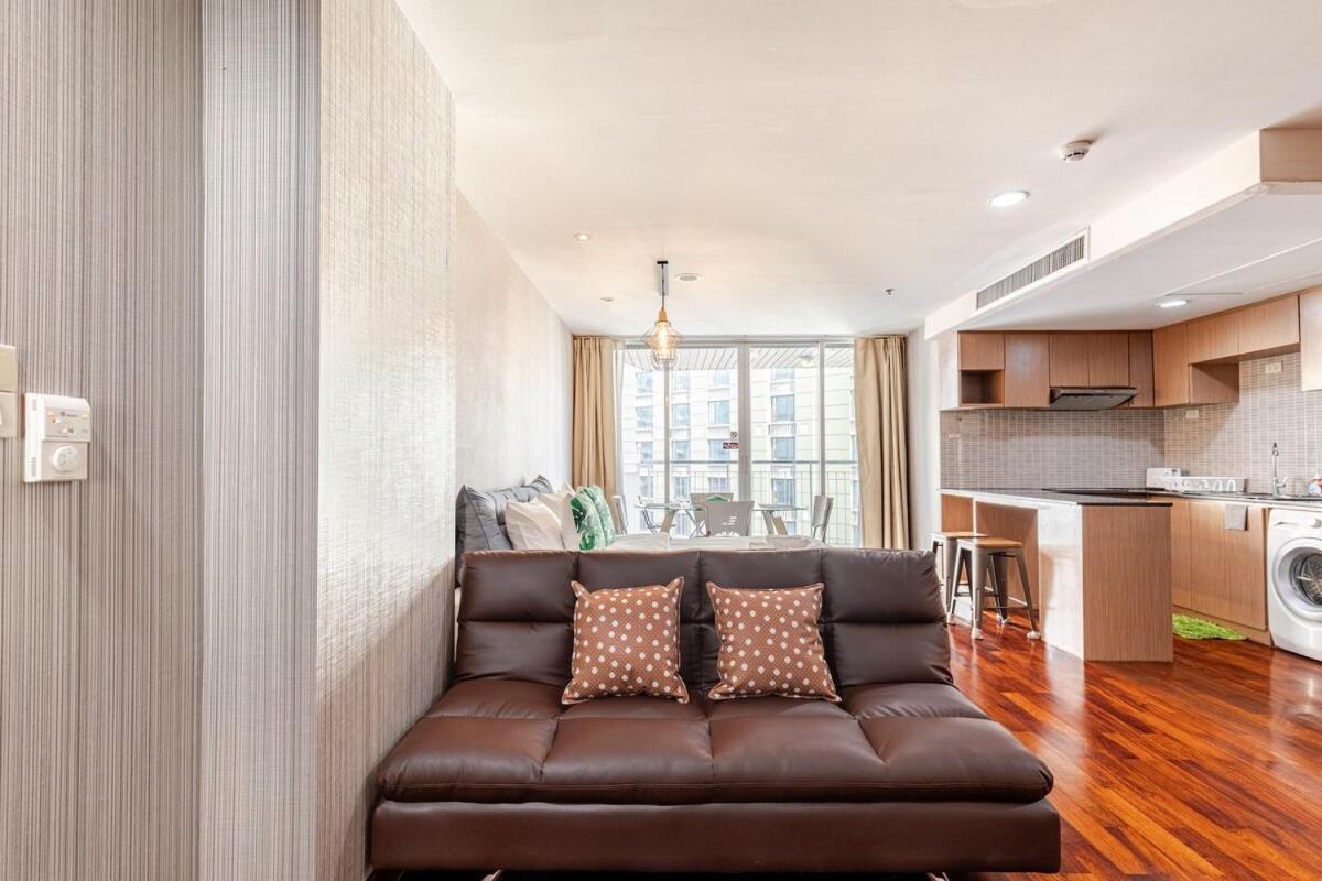 Large With 2beds Bts Chitlom Sukhumvit Bkk Apartment