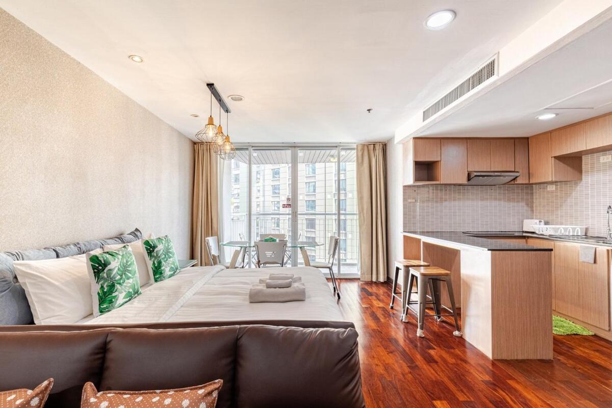 Apartment Large With 2beds Bts Chitlom Sukhumvit Bkk Bangkok