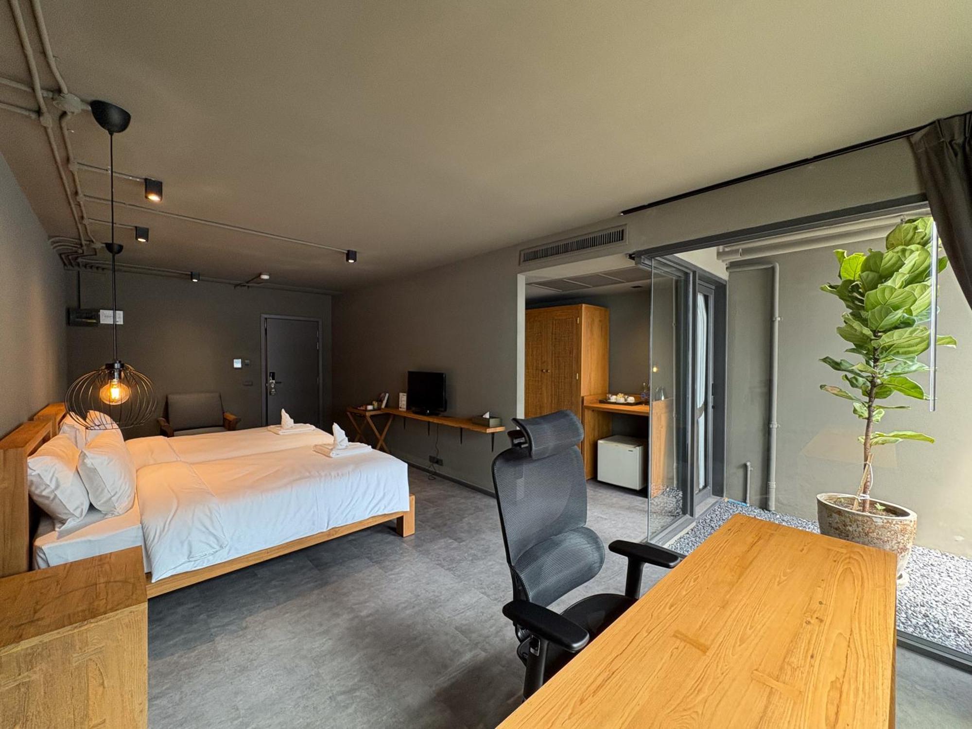Hotel Centric Place 3*