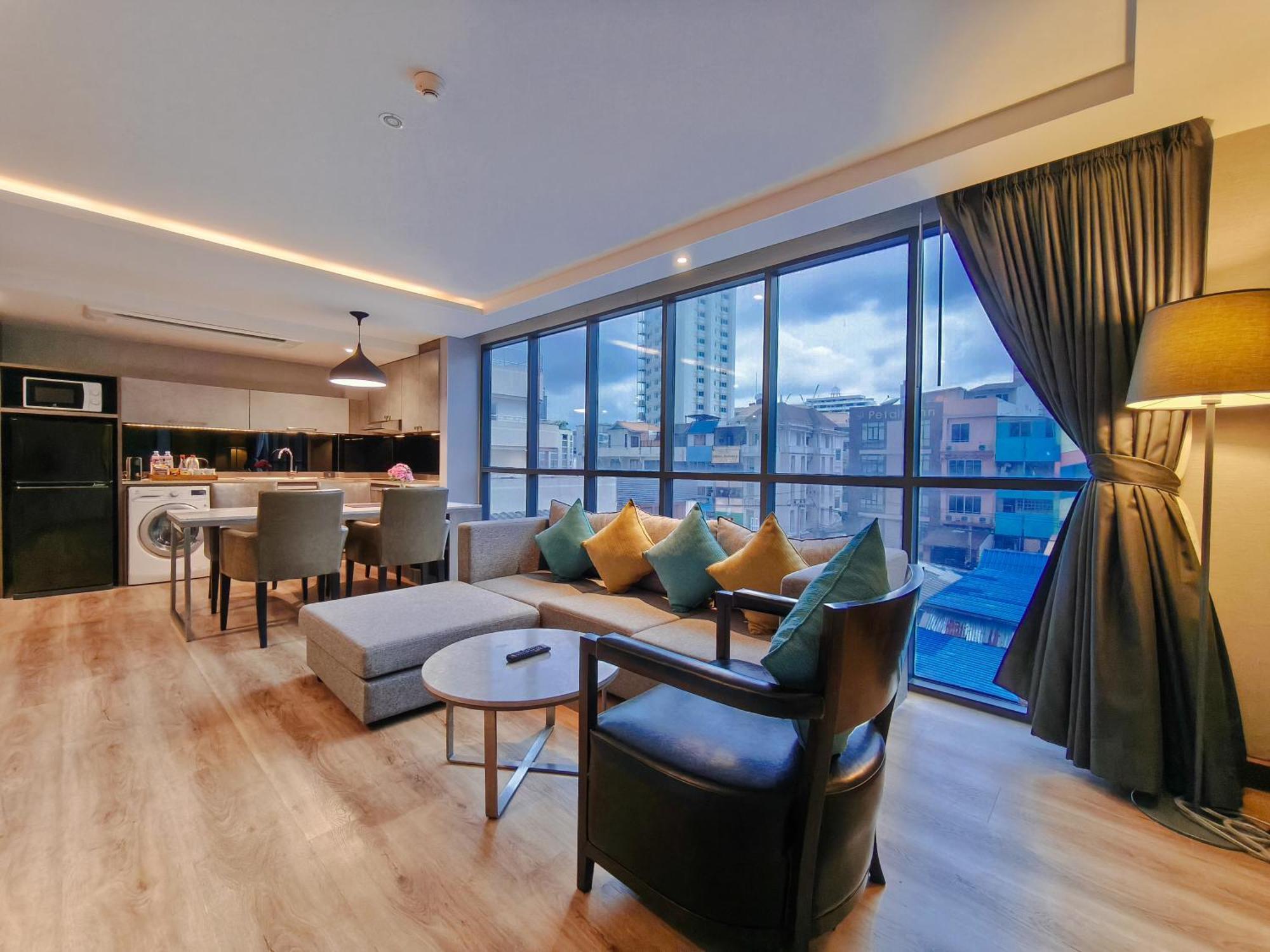 Citrus Sukhumvit 6 By Compass Hospitality Hotel