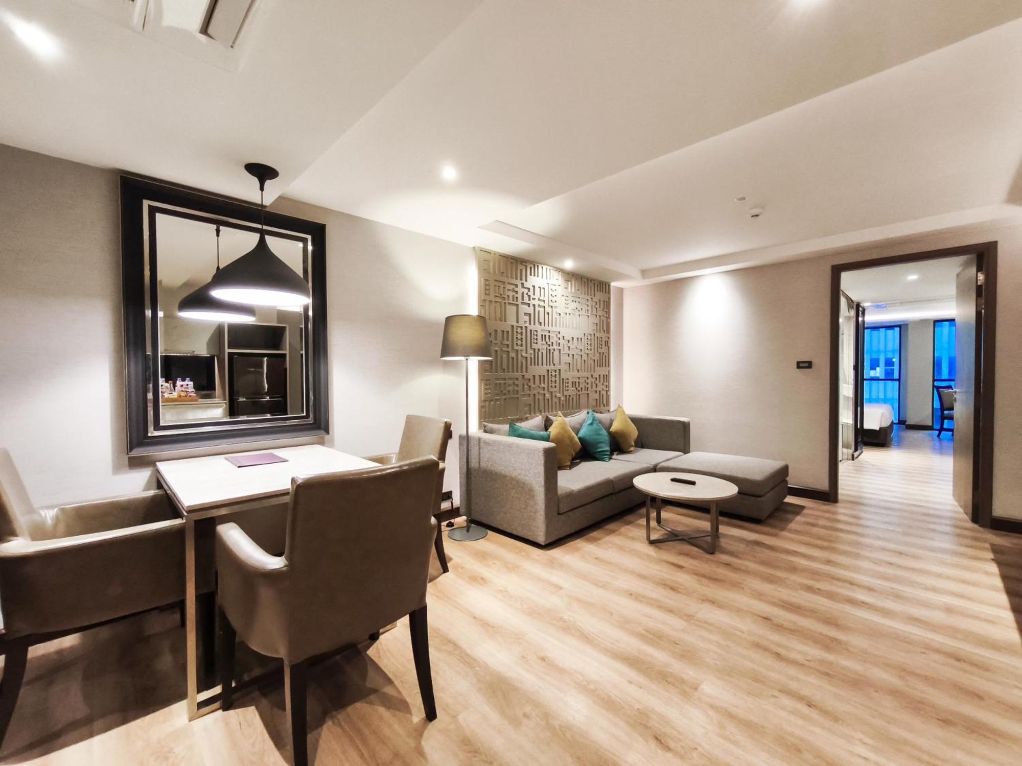 Hotel Citrus Sukhumvit 6 By Compass Hospitality Bangkok