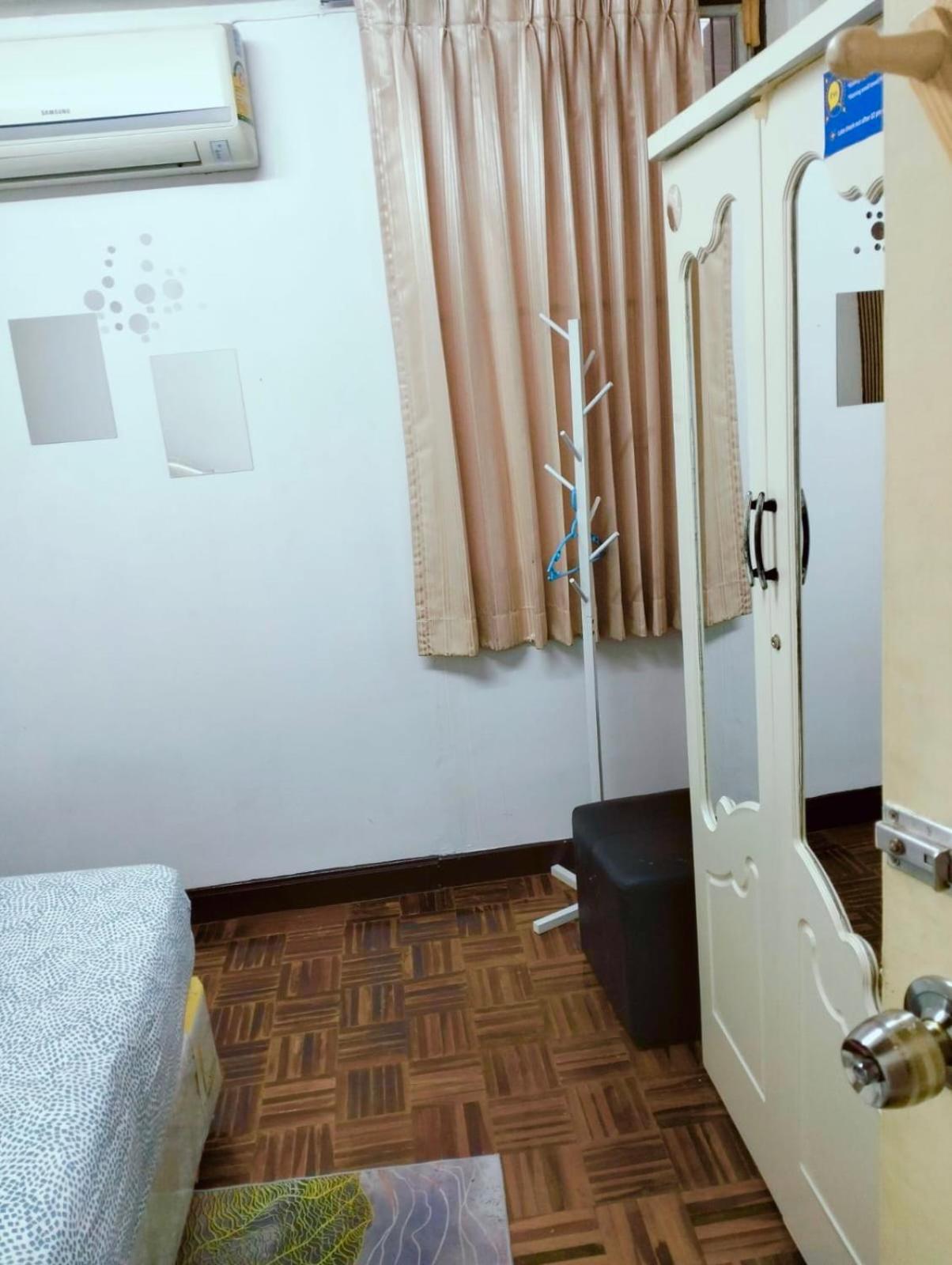 Ree House@soi Cowboy-asoke Bts-mrt Gasthof