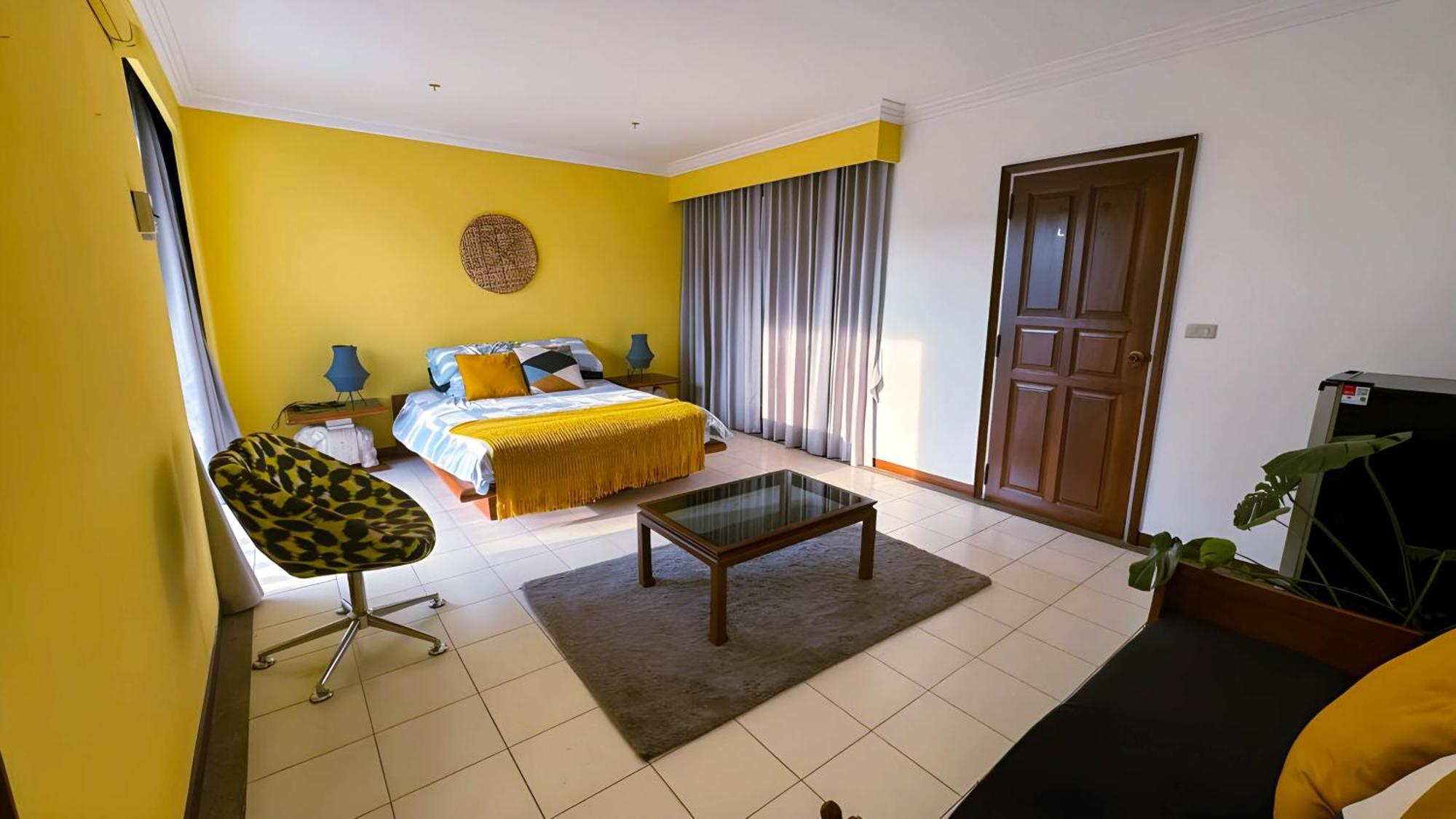 Sunset Tower Homestay