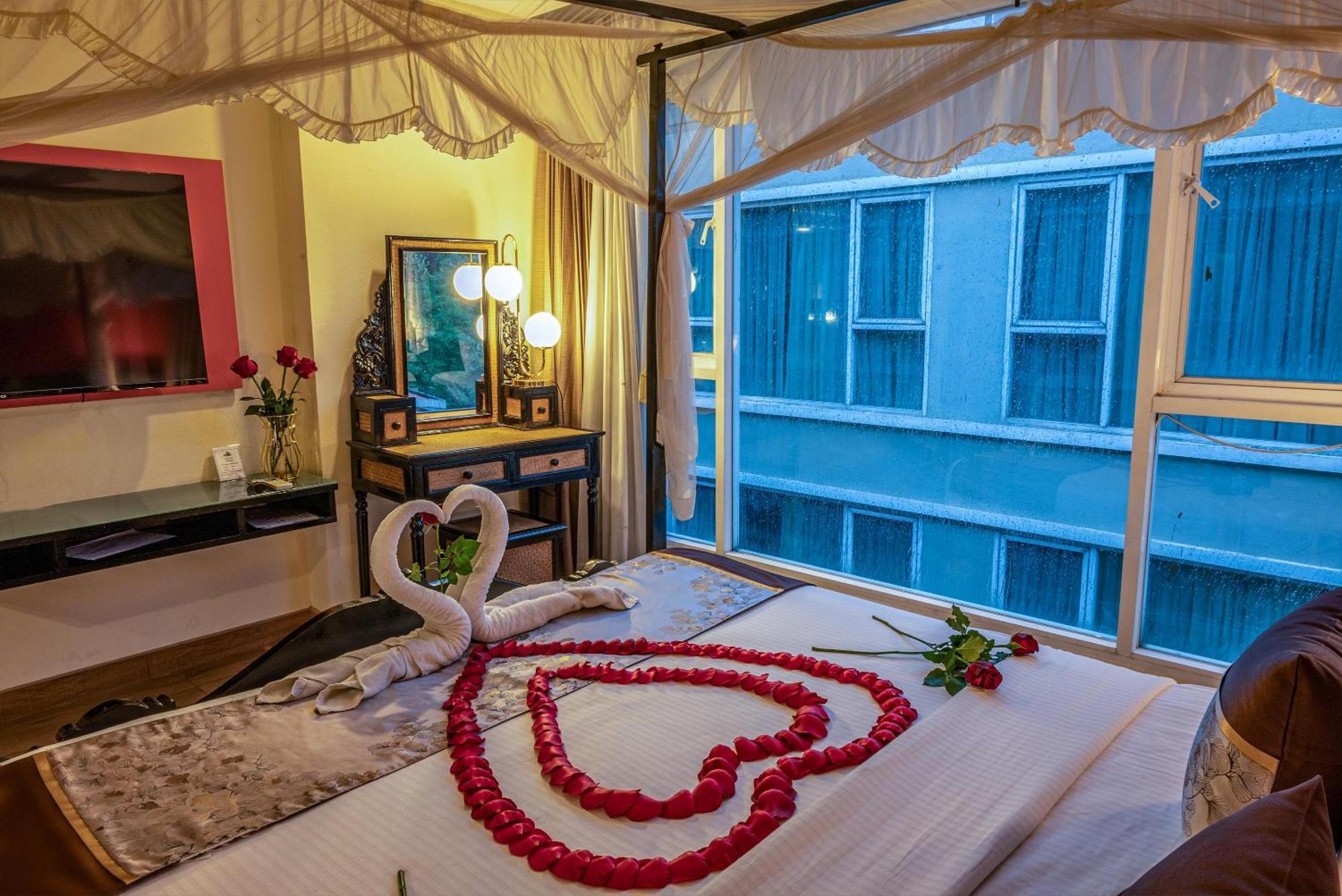 Boss Nana Hotel 4*