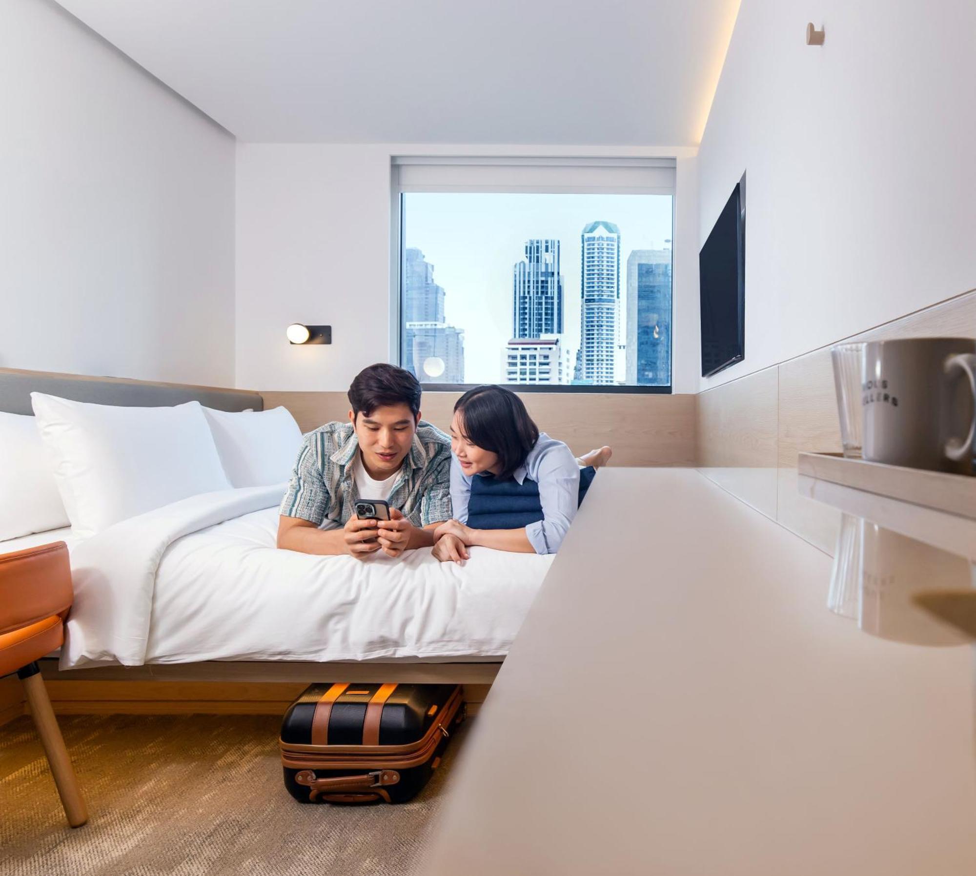 Asai Sathorn 4*