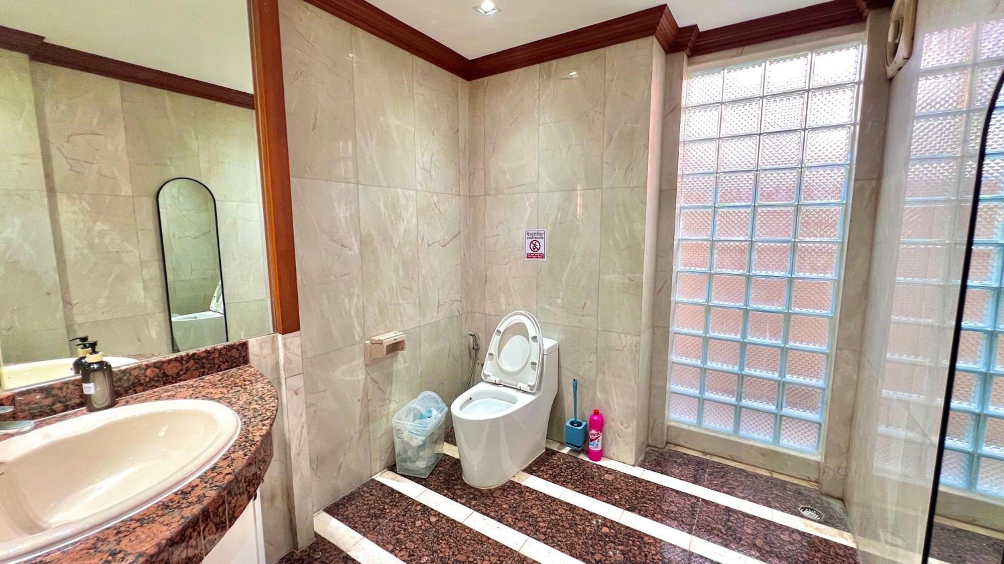 5br With Private Pool Sukhumvit 10mins Bts