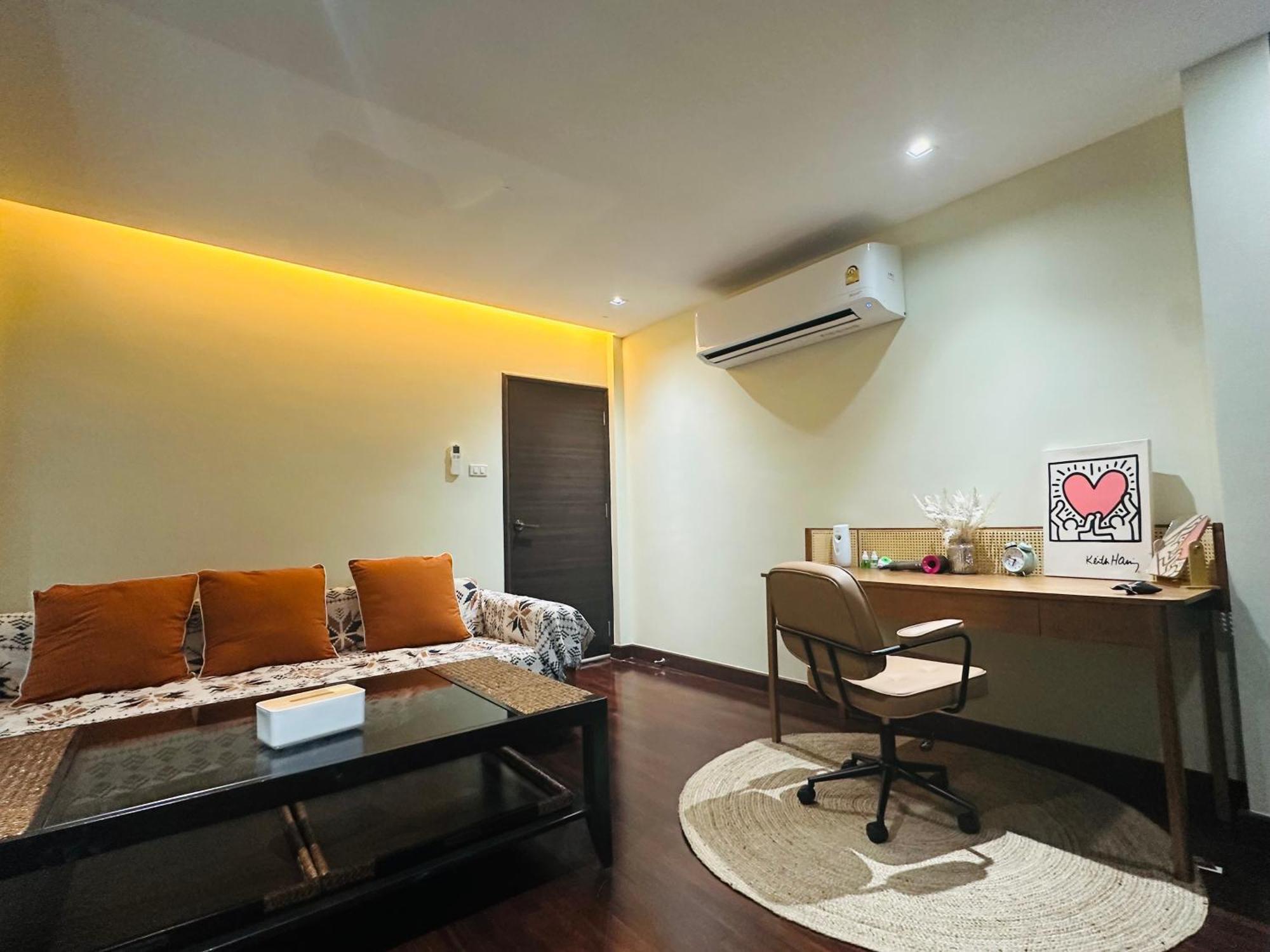 Villa 5br With Private Pool Sukhumvit 10mins Bts *