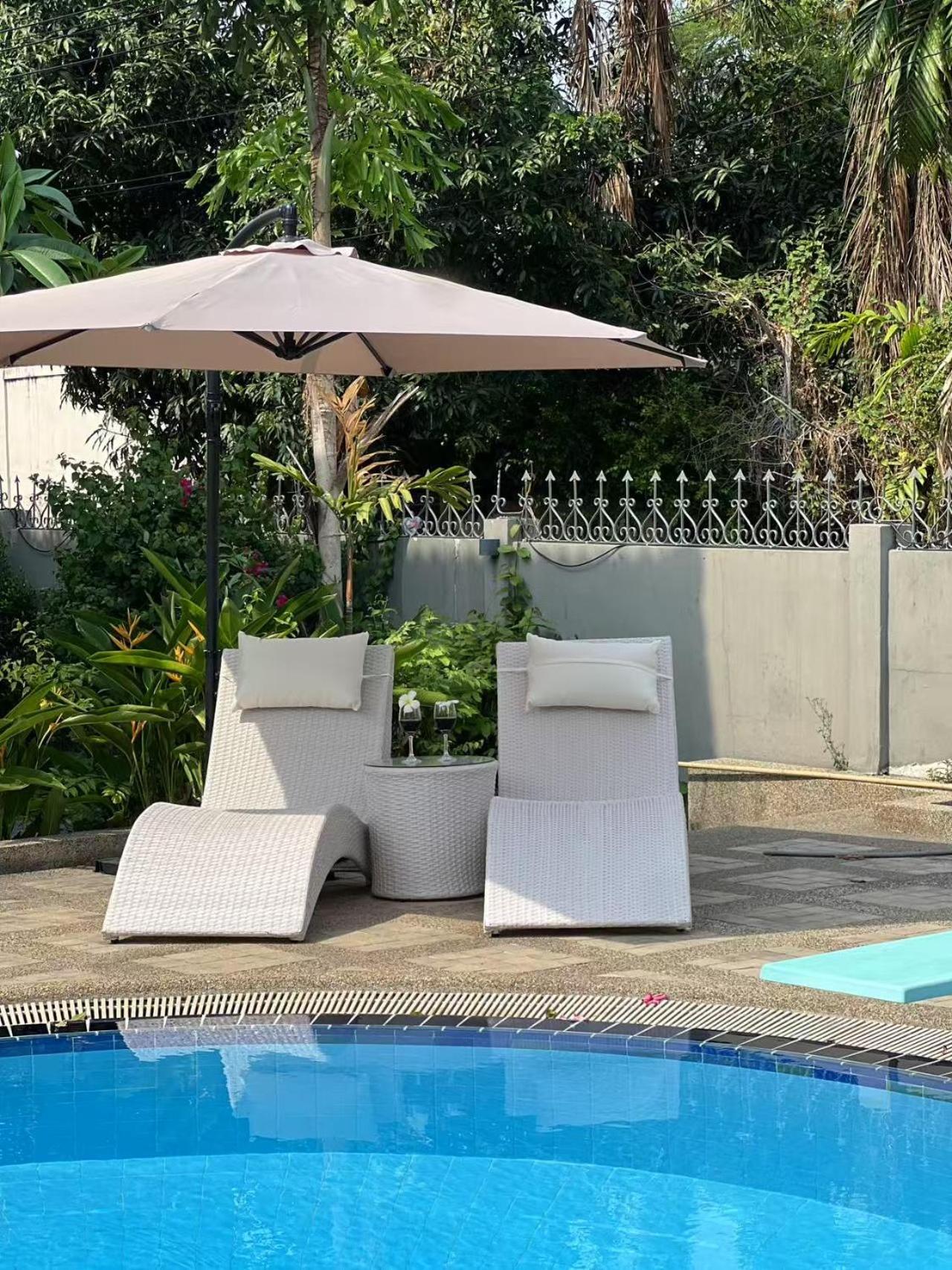 5br With Private Pool Sukhumvit 10mins Bts * Bangkok