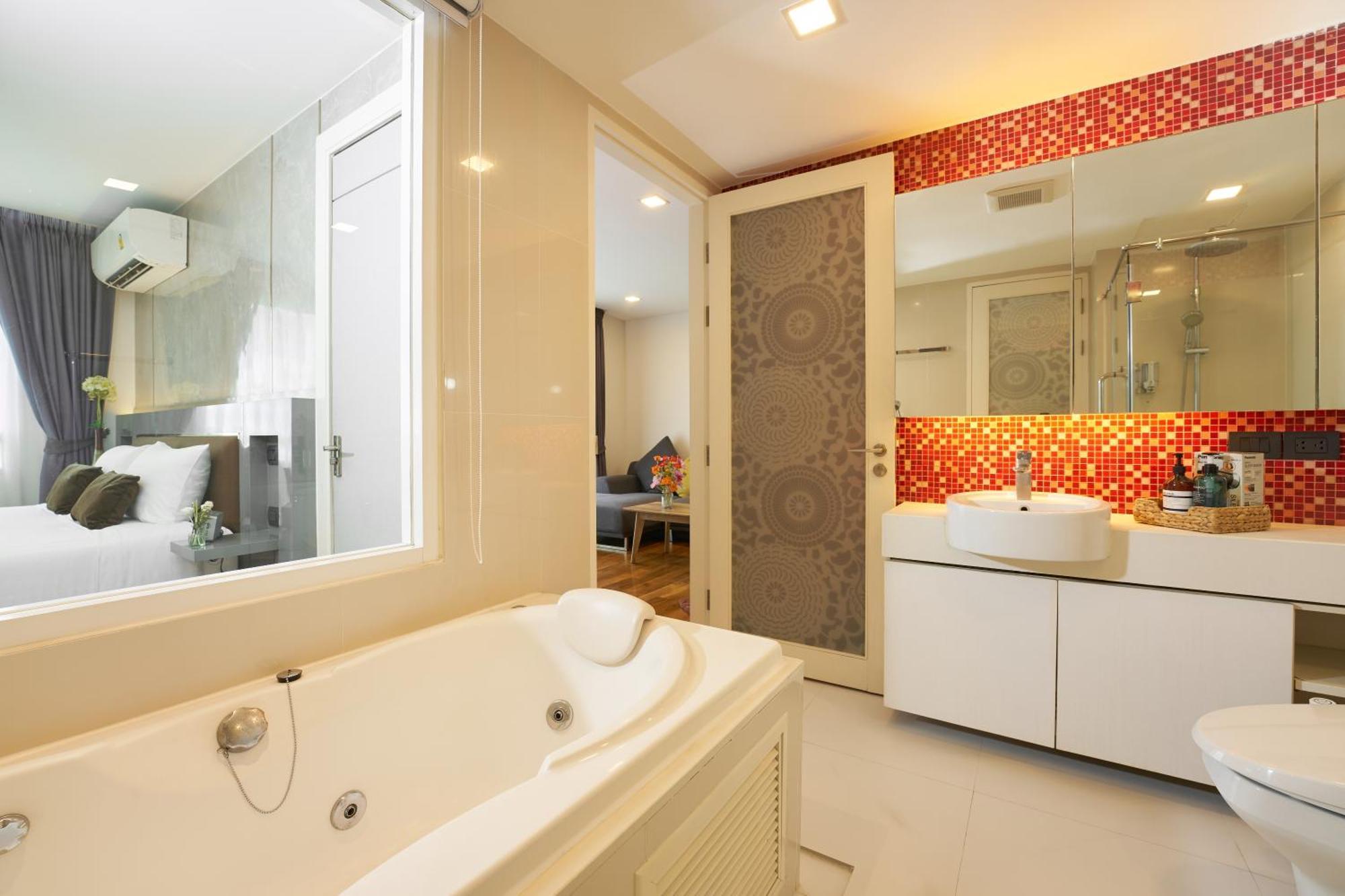 Aparthotel Shine Sukhumvit Thonglor 4*