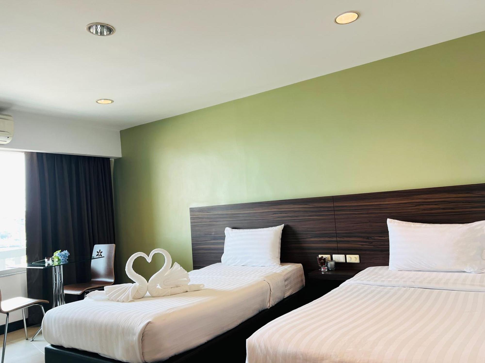 14 Place 3* Bangkok