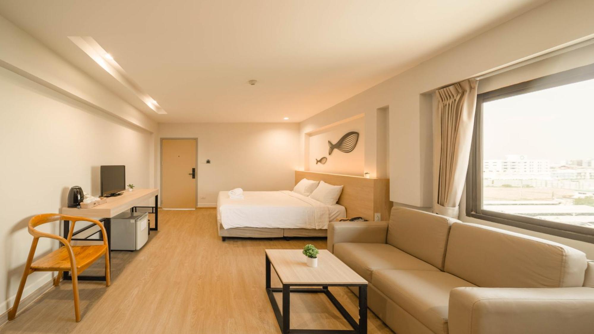 เดอะ คาแนล โฮเทล - The Canal Hotel