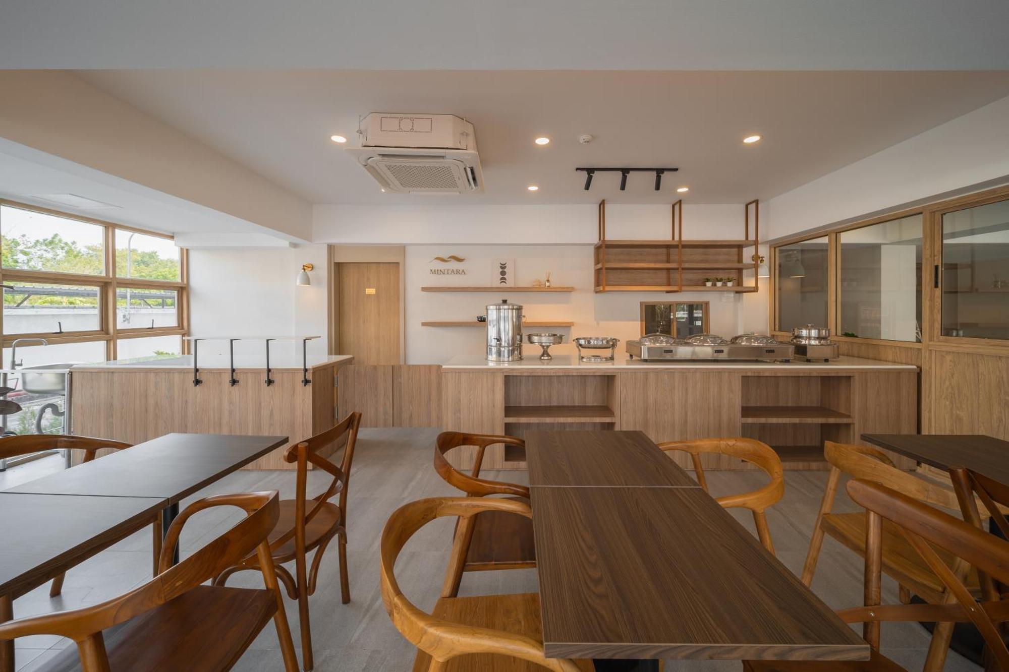 เดอะ คาแนล โฮเทล - The Canal Hotel 3*